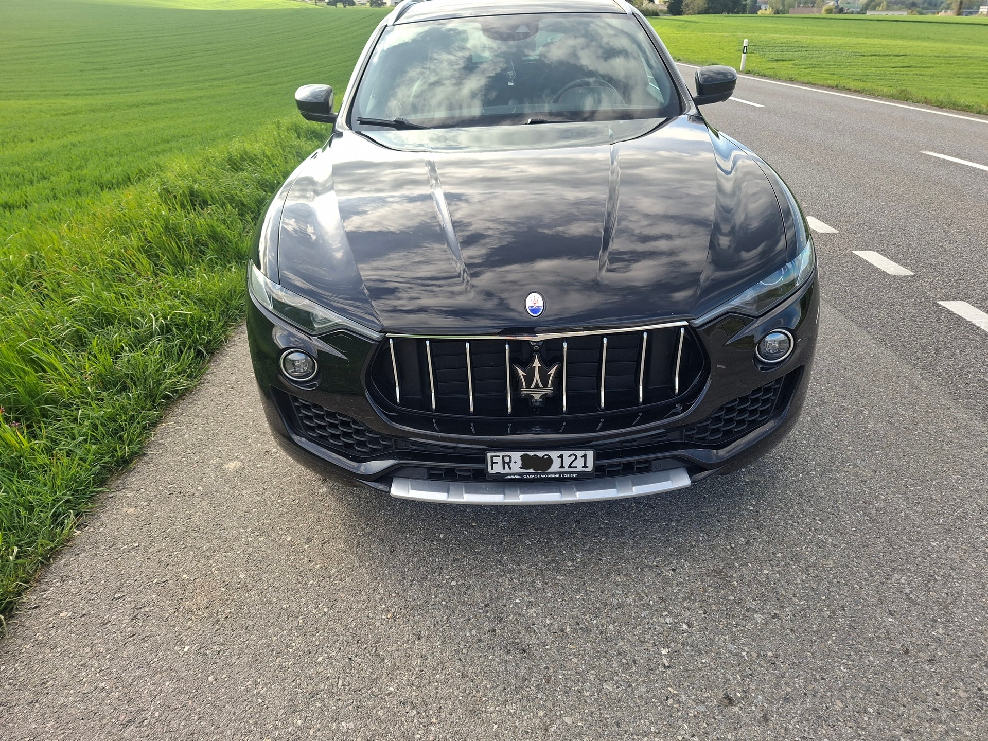MASERATI Levante S 3.0 V6 Automatica-showroom-element-1