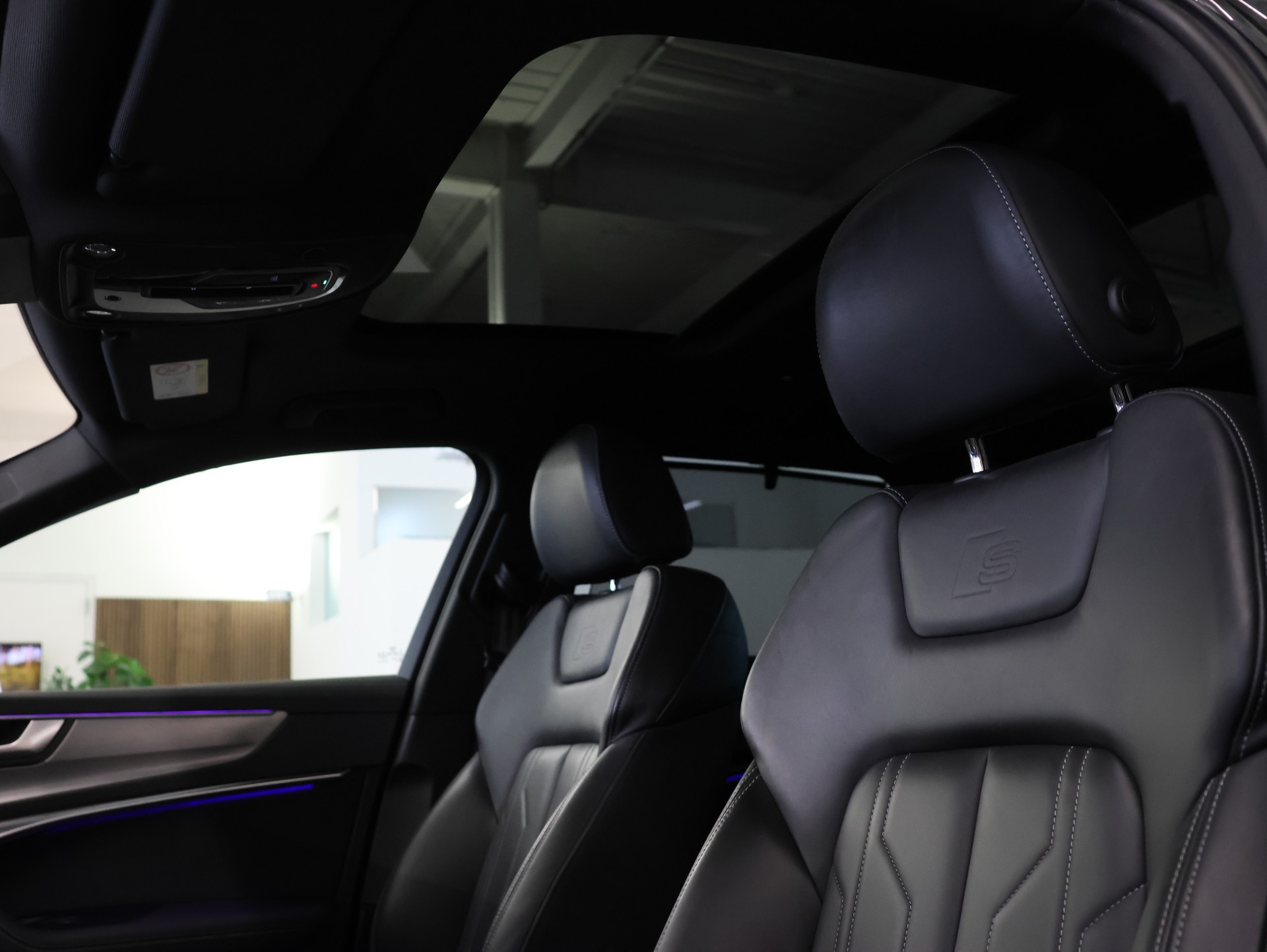 AUDI A6 Avant 50 TDI Sport quattro tiptronic *S-Line* *Top Ausstattung* *Panoramadach*-image-21