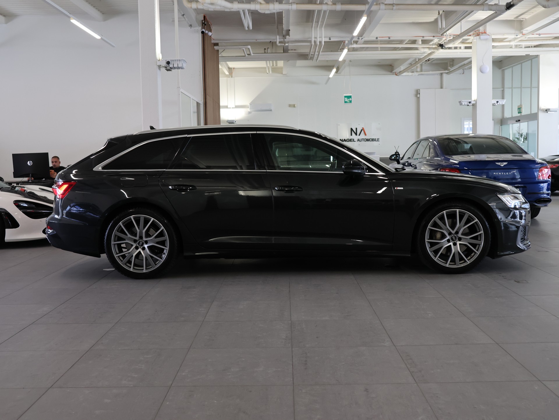 AUDI A6 Avant 50 TDI Sport quattro tiptronic *S-Line* *Top Ausstattung* *Panoramadach*-image-6
