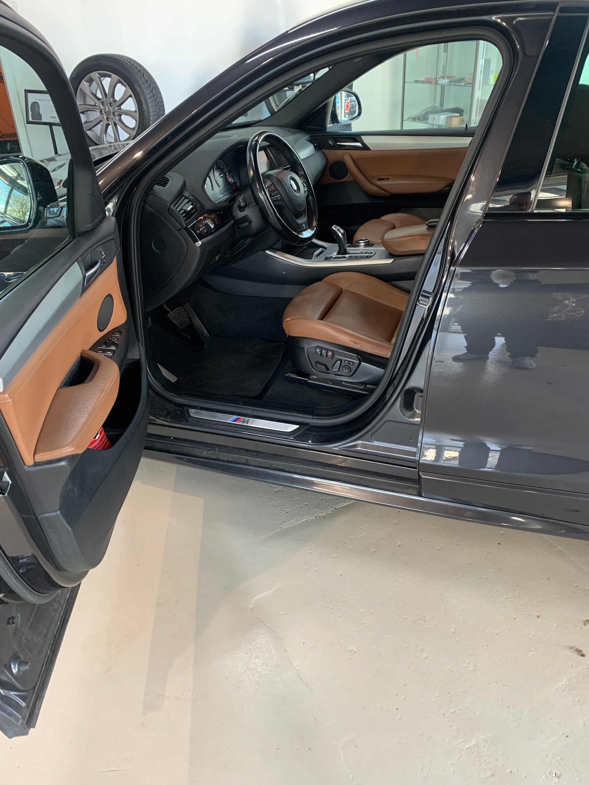 BMW X4 xDrive 35i Steptronic-image-13
