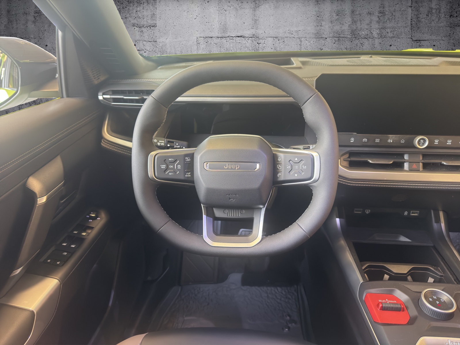 JEEP Compass 1.2 T e-Hybrid First Edition-image-9