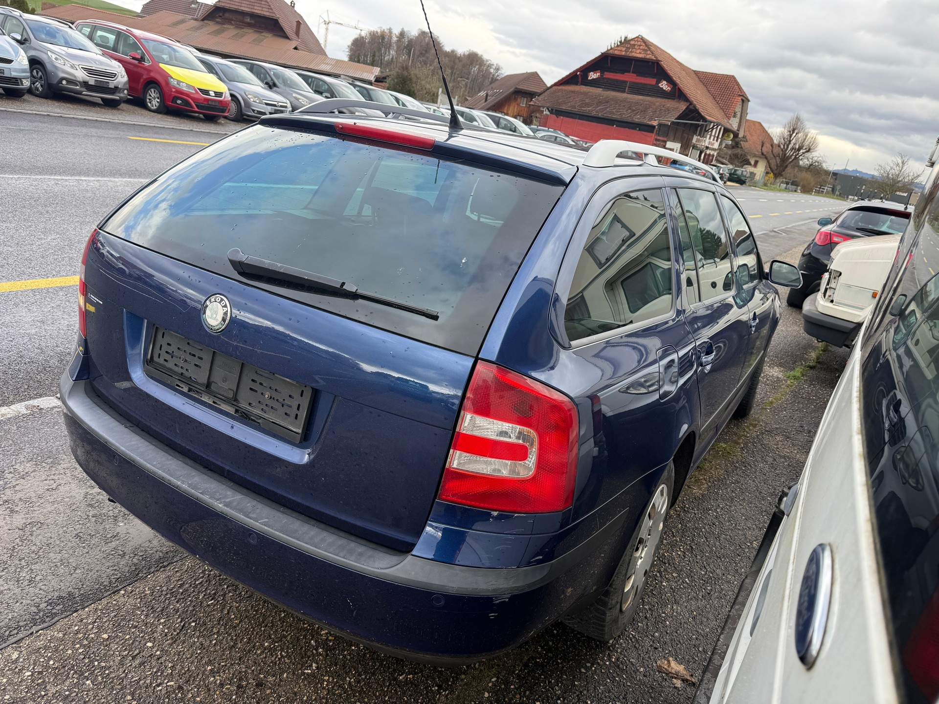 SKODA Octavia 2.0 TDI Adventure 4x4-image-4
