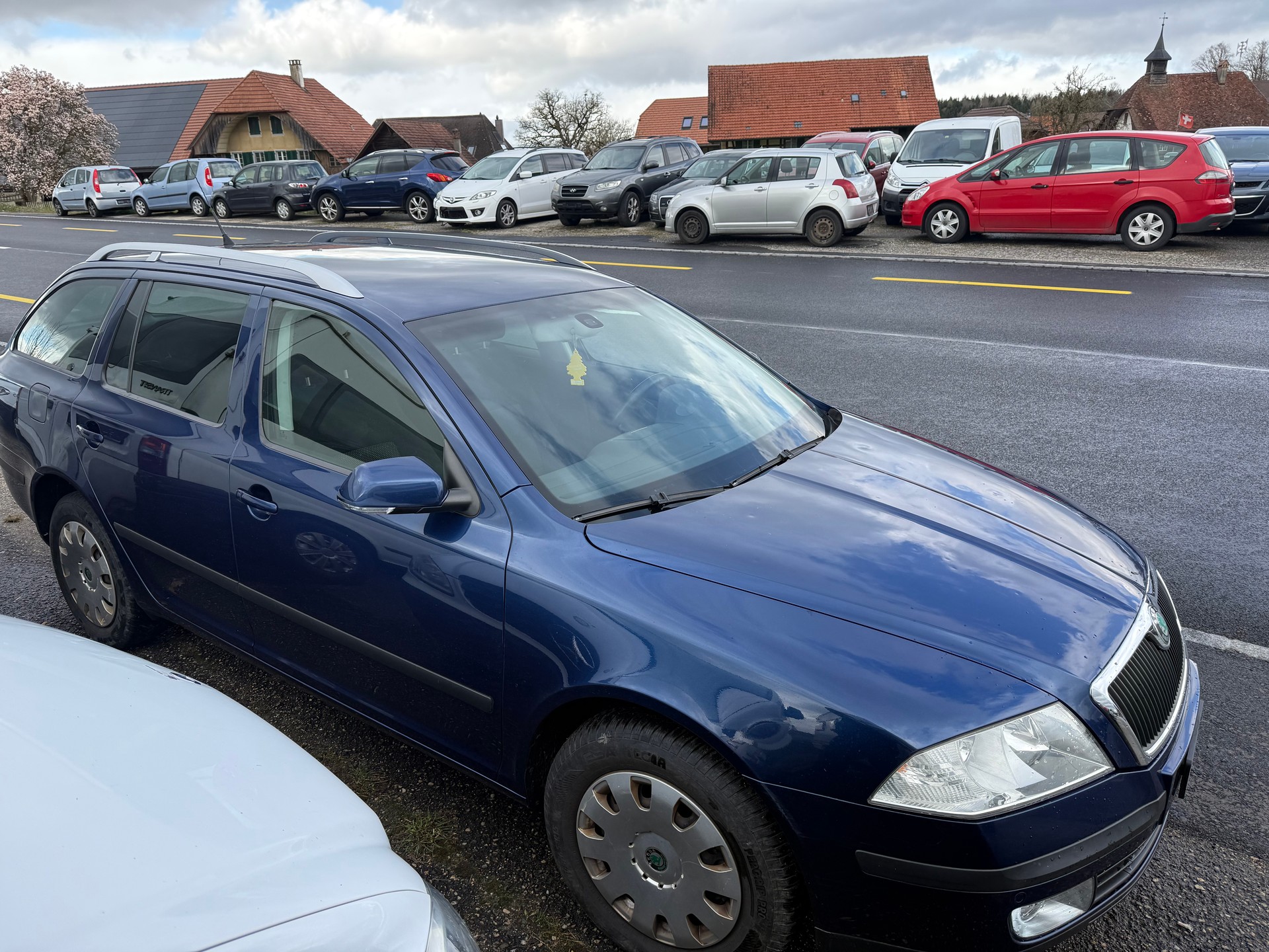 SKODA Octavia 2.0 TDI Adventure 4x4-image-1