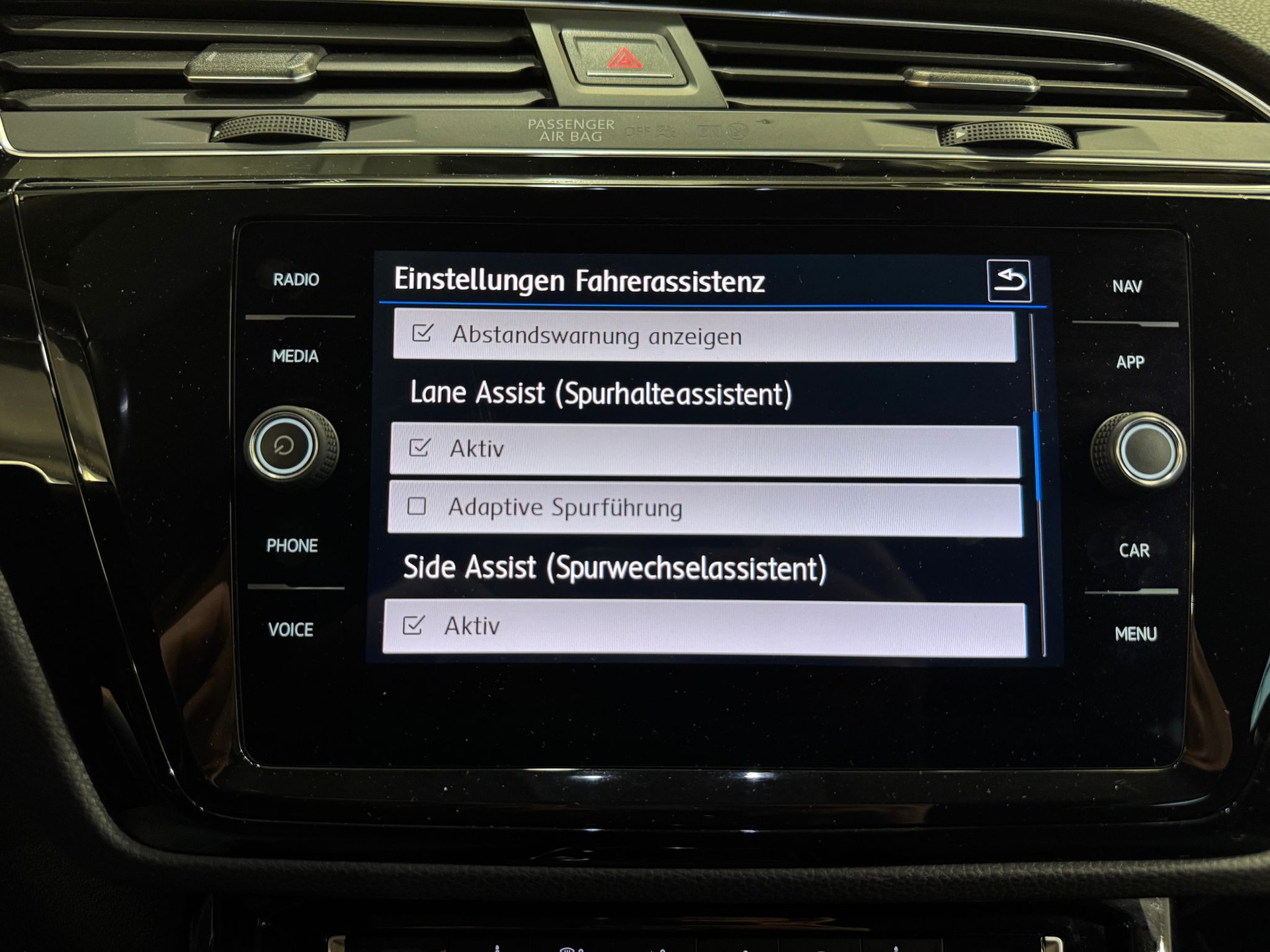 VW Touran 1.8 TSI BlueMotion Technology Highline DSG-image-18