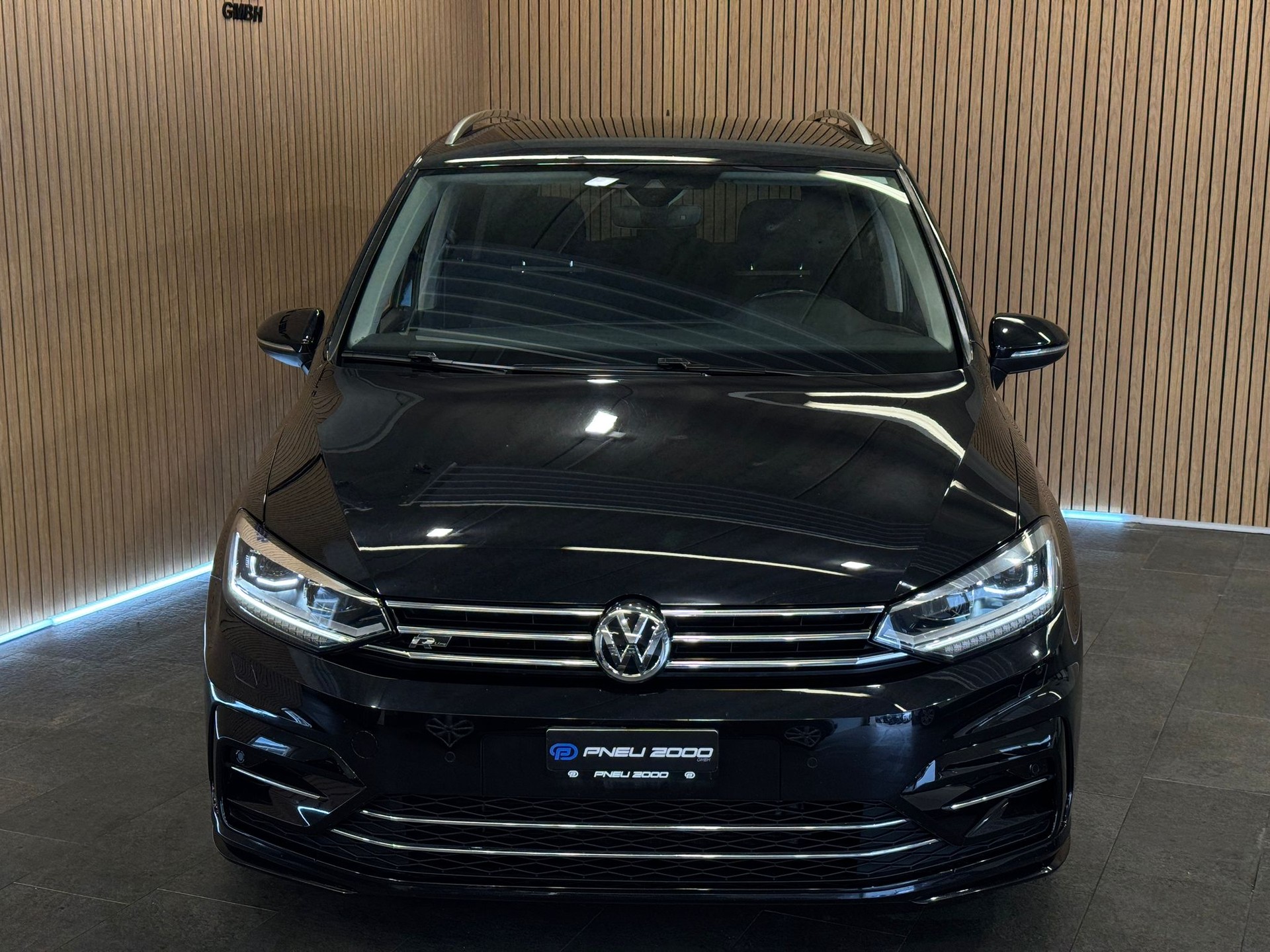 VW Touran 1.8 TSI BlueMotion Technology Highline DSG-image-1
