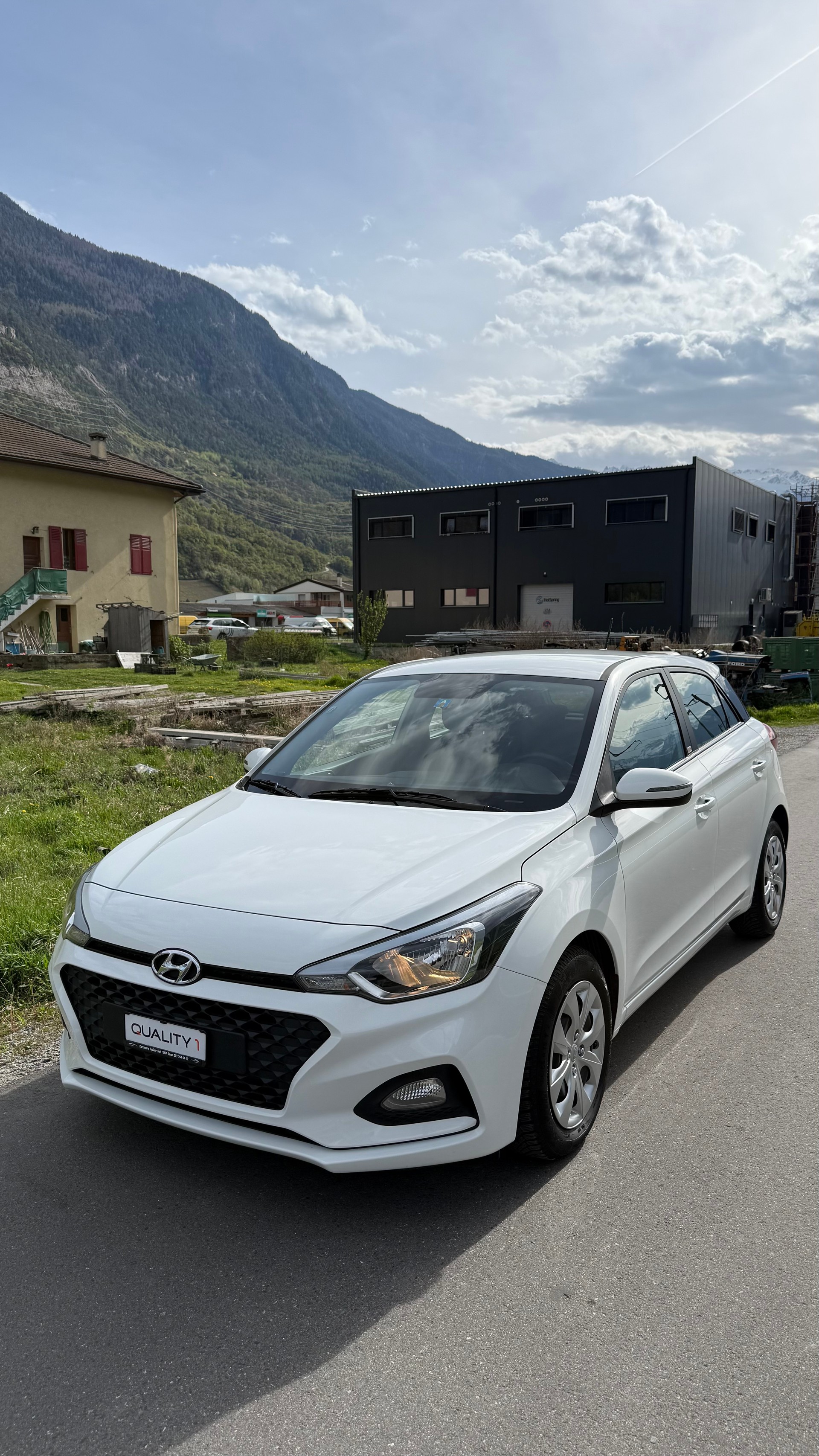 HYUNDAI i20 1.0 T-GDi Amplia-image-0