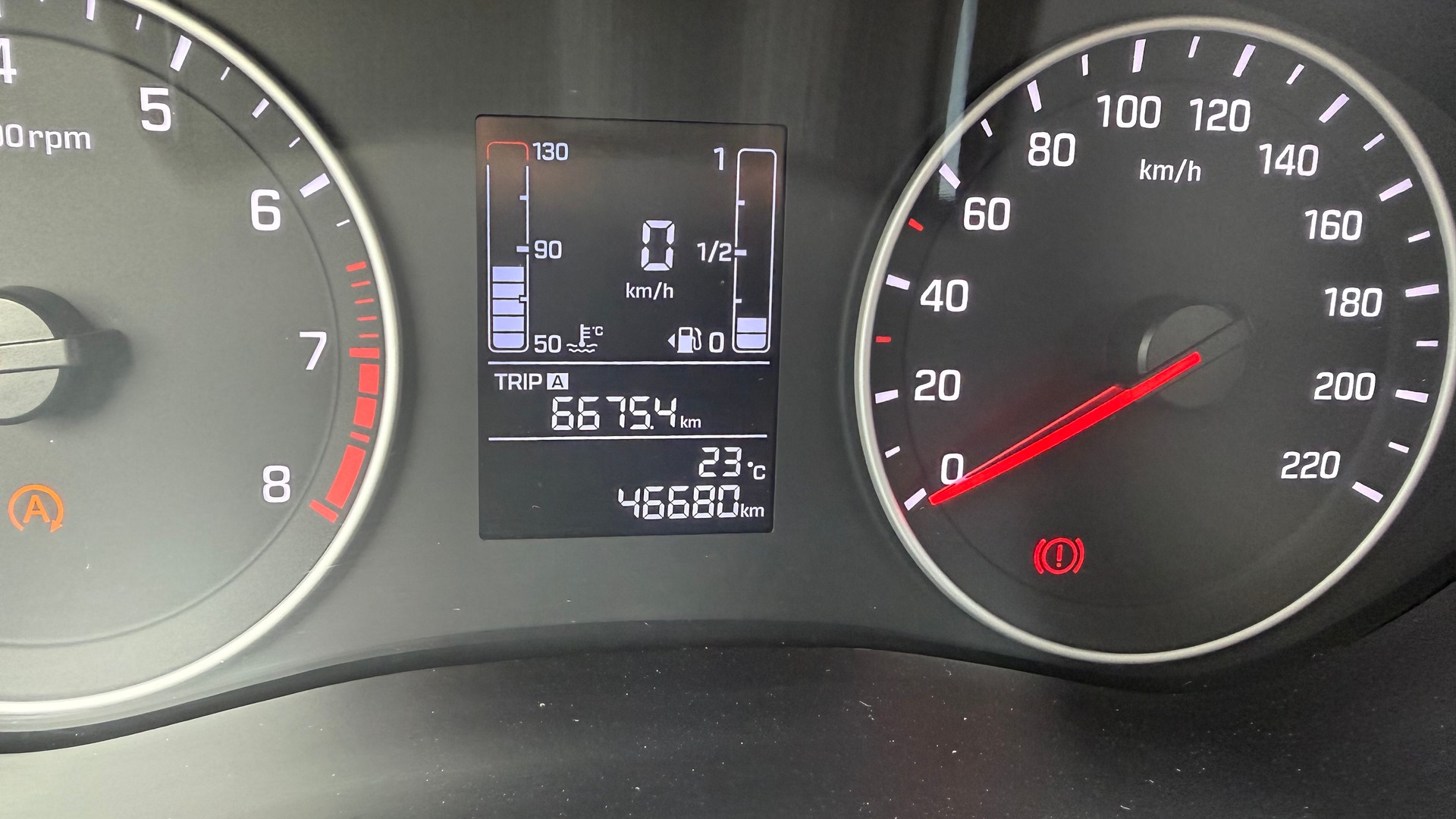 HYUNDAI i20 1.0 T-GDi Amplia-image-10