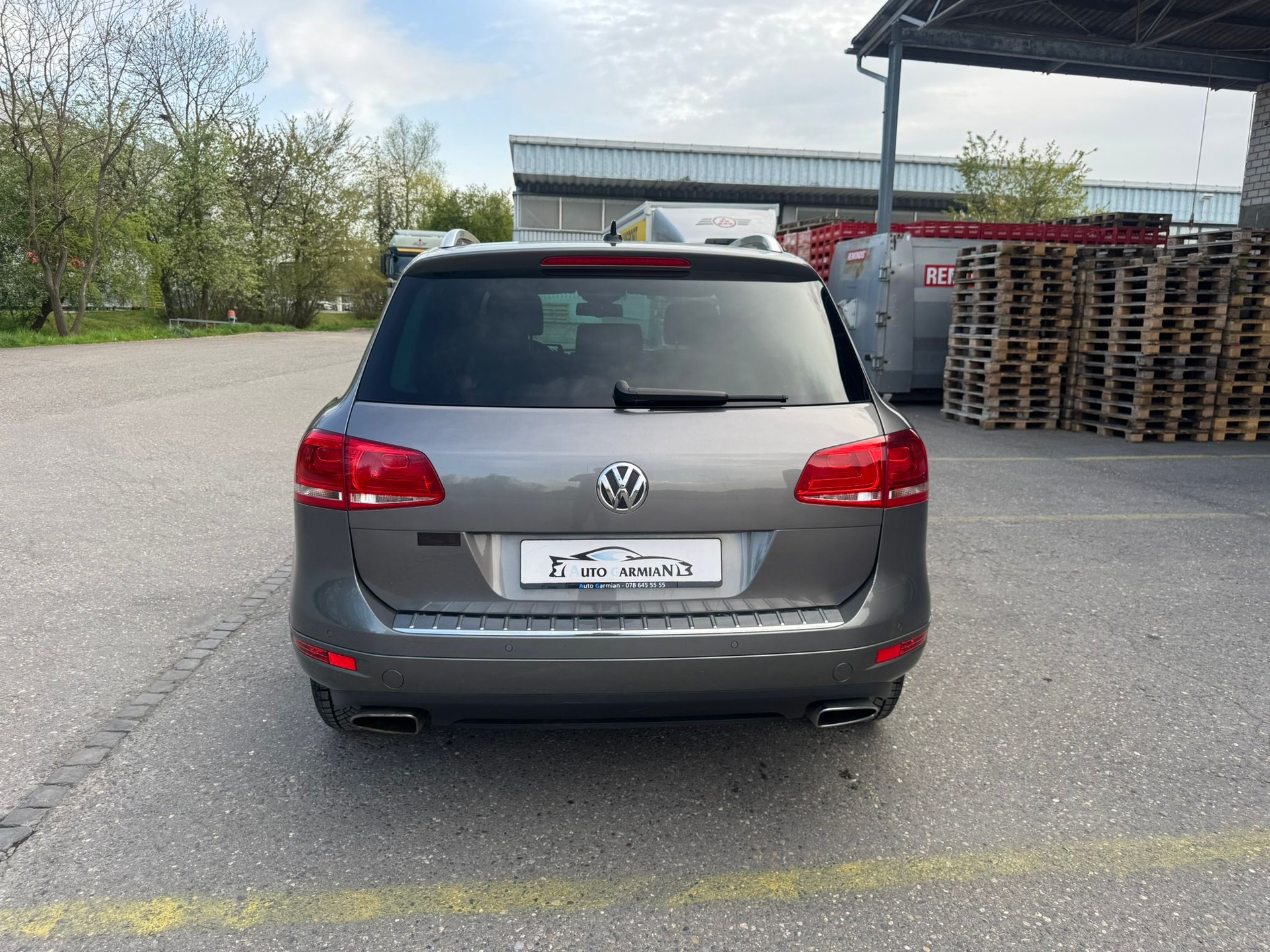 VW Touareg 3.0 TDI BlueMotion Technology Tiptronic-image-3