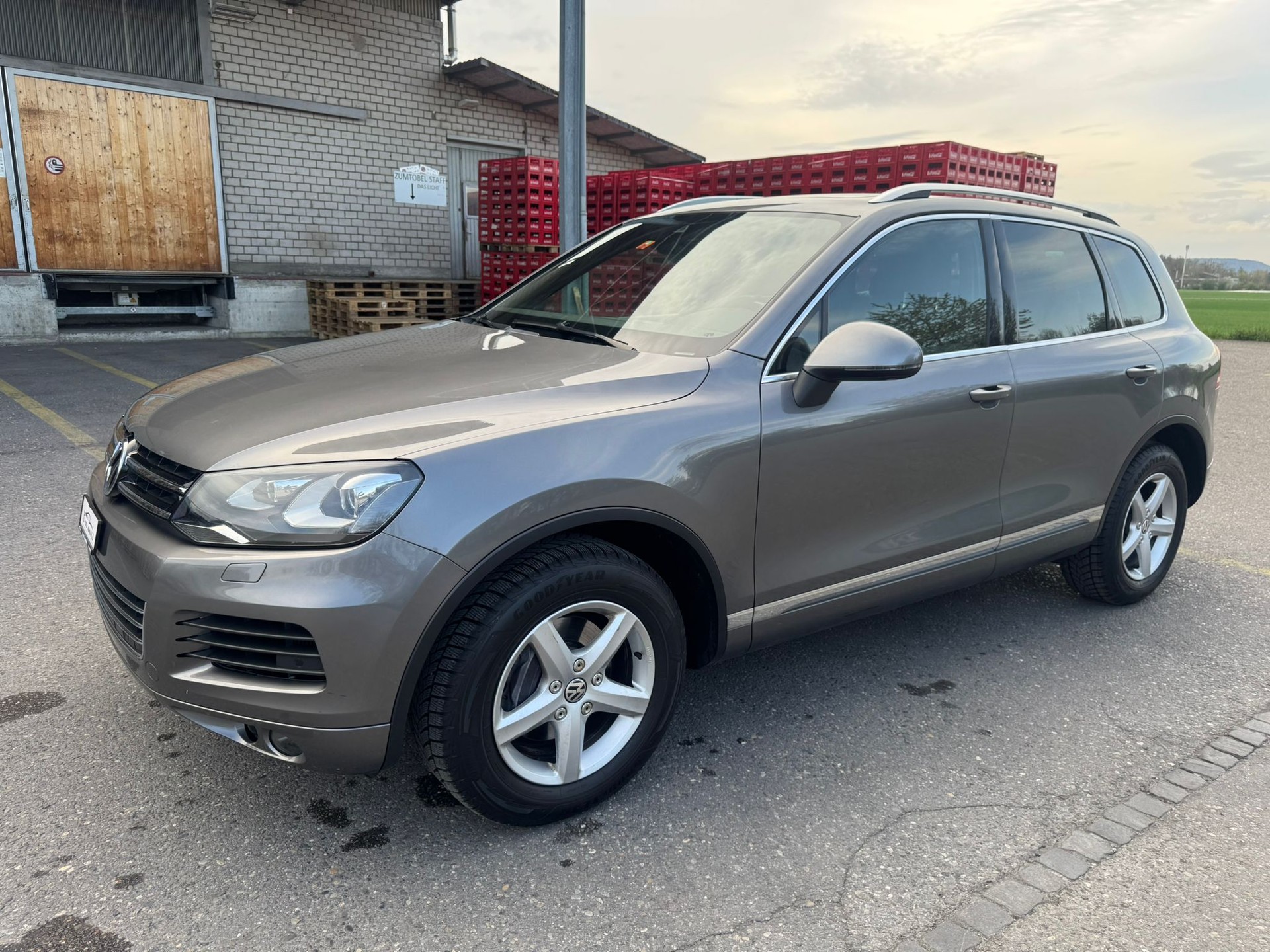 VW Touareg 3.0 TDI BlueMotion Technology Tiptronic-image-2