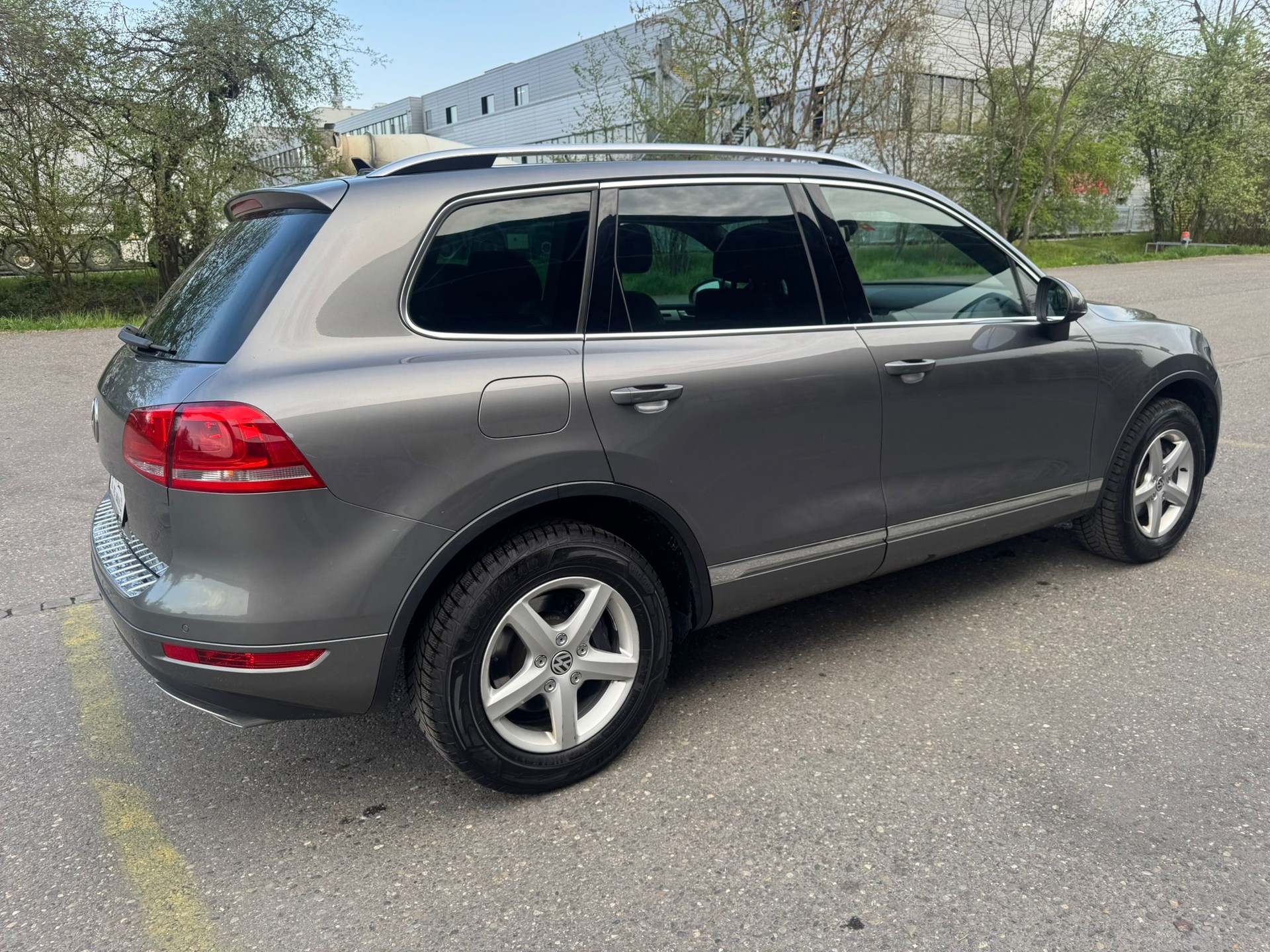 VW Touareg 3.0 TDI BlueMotion Technology Tiptronic-image-5