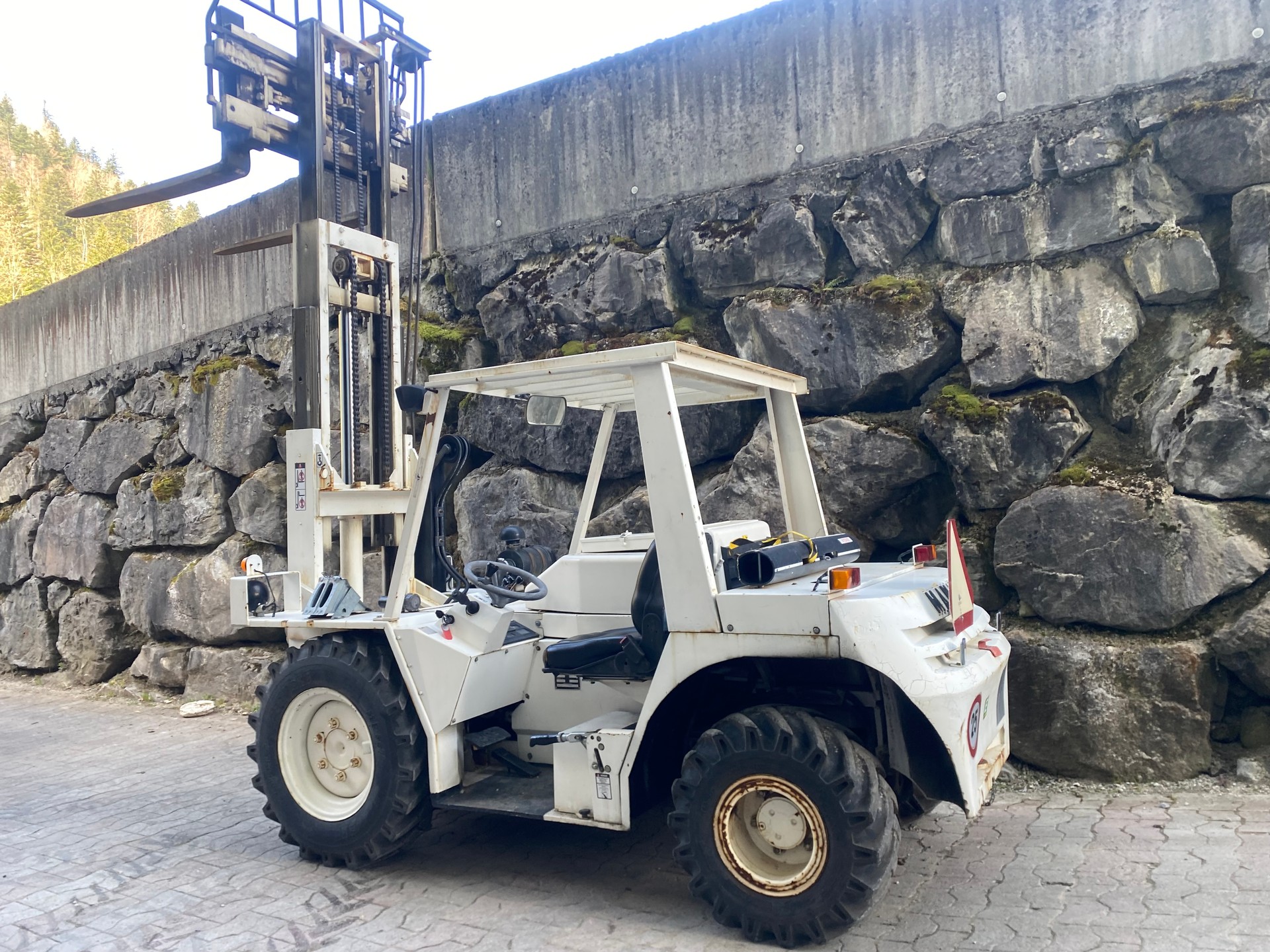 UNIMOG Manitou 4x4 Stapler