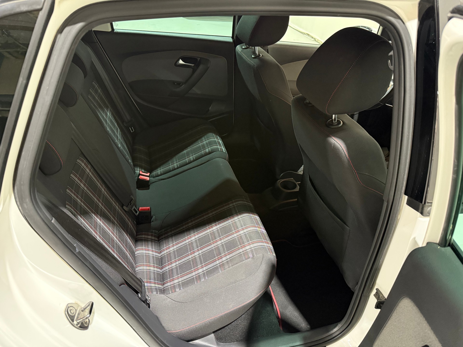 VW Polo 1.4 TSI GTI DSG-image-15