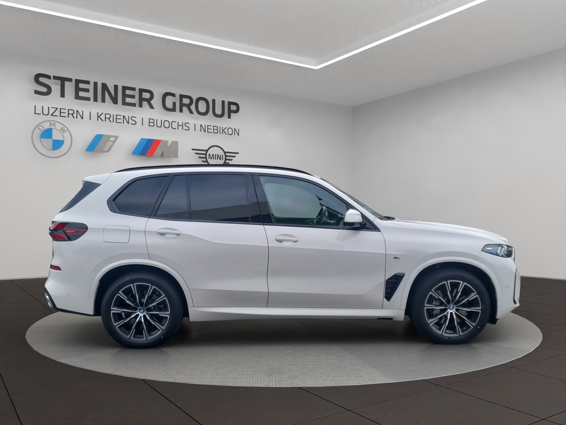 BMW X5 xDrive 50e M Sport Steptronic-image-4