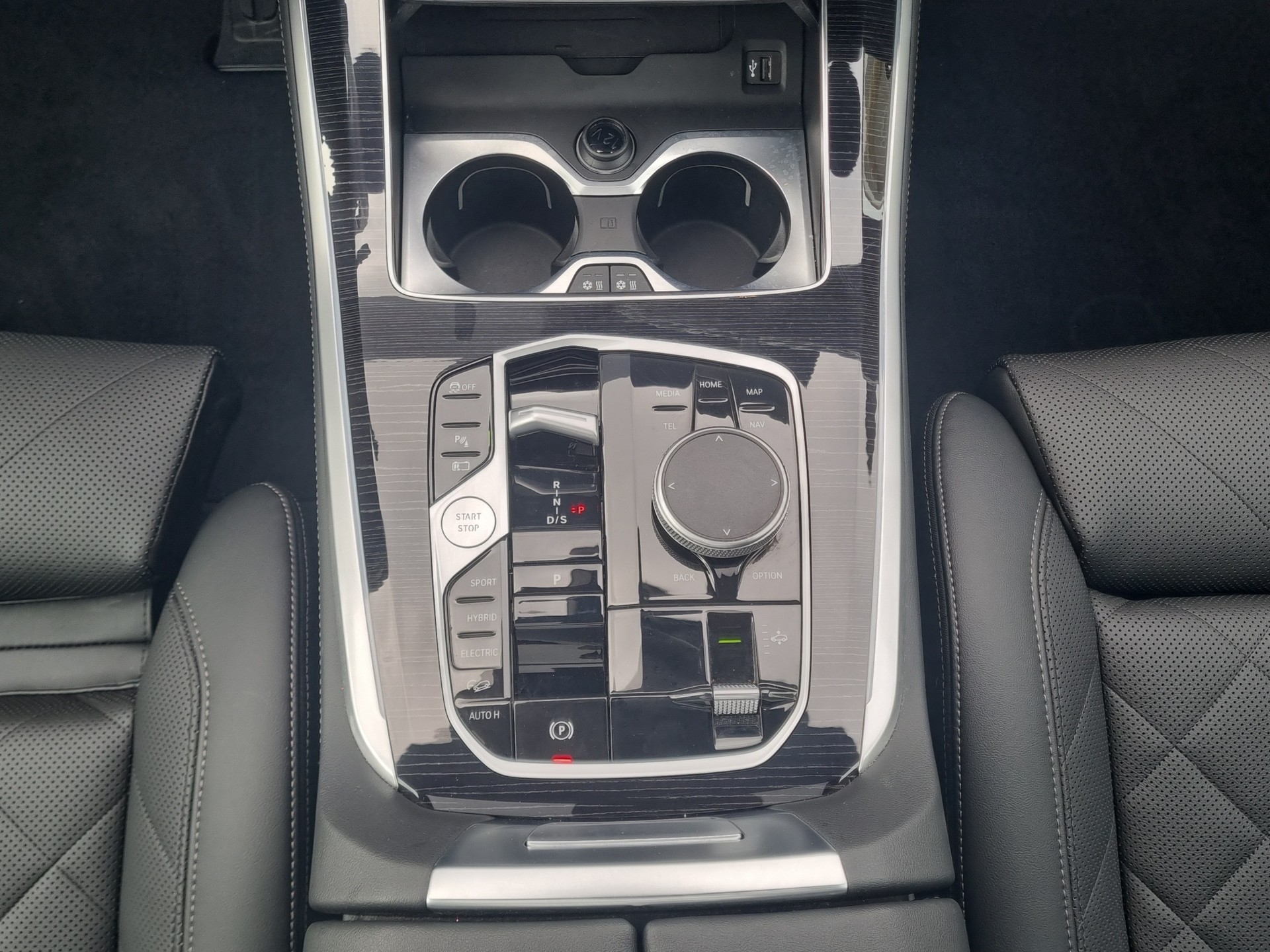 BMW X5 xDrive 50e M Sport Steptronic-image-17