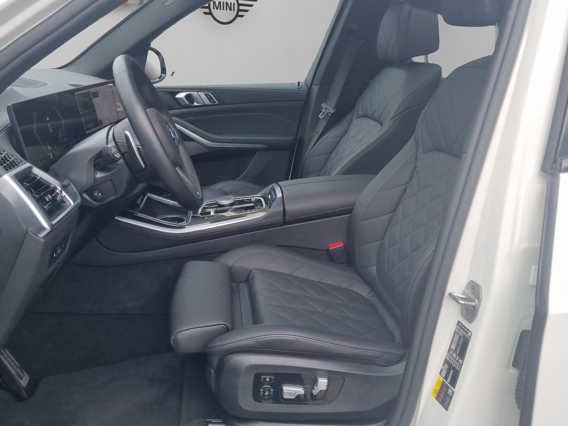 BMW X5 xDrive 50e M Sport Steptronic-image-11