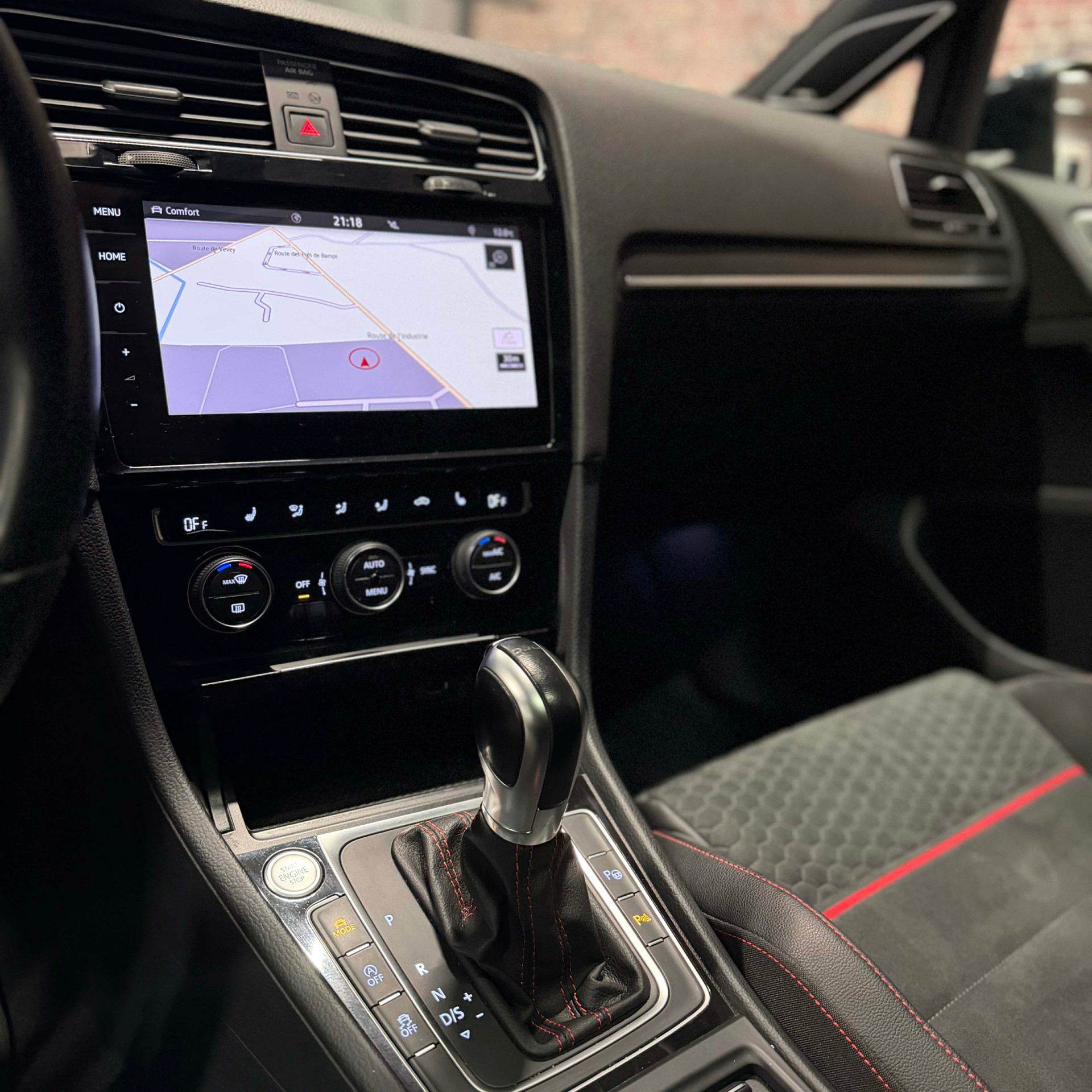 VW Golf 2.0 TSI GTI Performance DSG-image-13