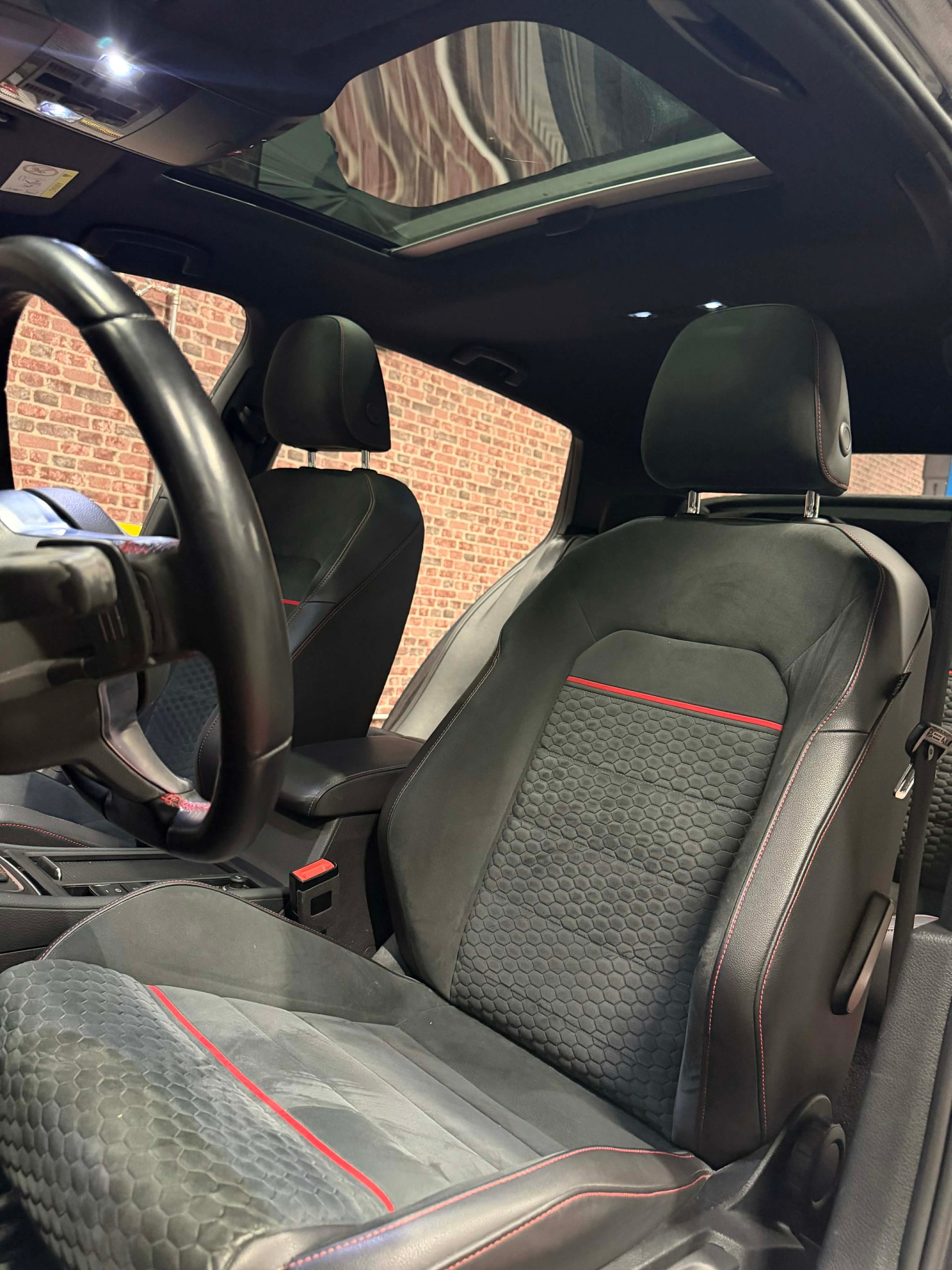 VW Golf 2.0 TSI GTI Performance DSG-image-7