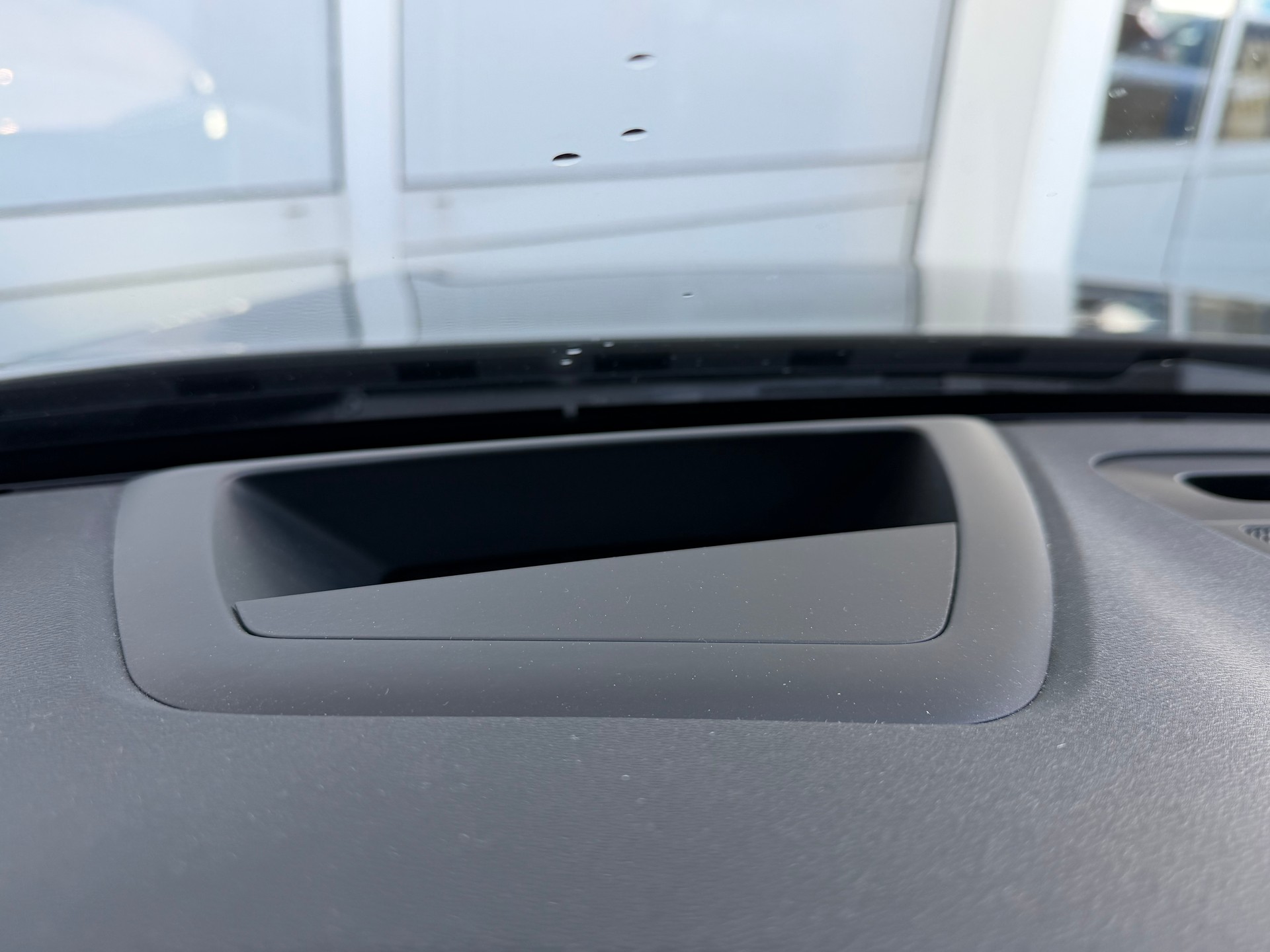 VOLVO V60 T6 eAWD Momentum Geartronic-image-13