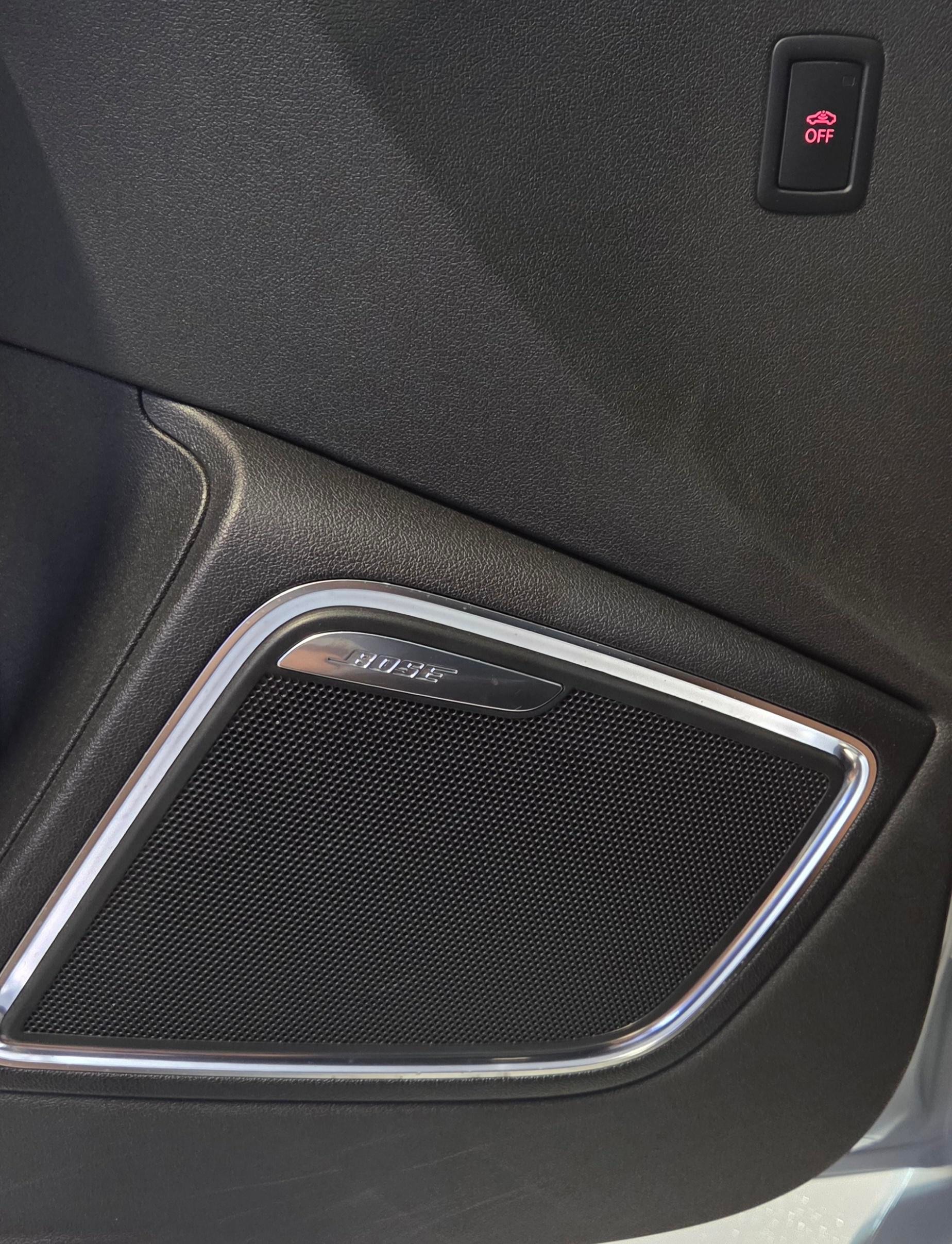 AUDI A1 2.0 TFSI Limited Edition quattro-image-10