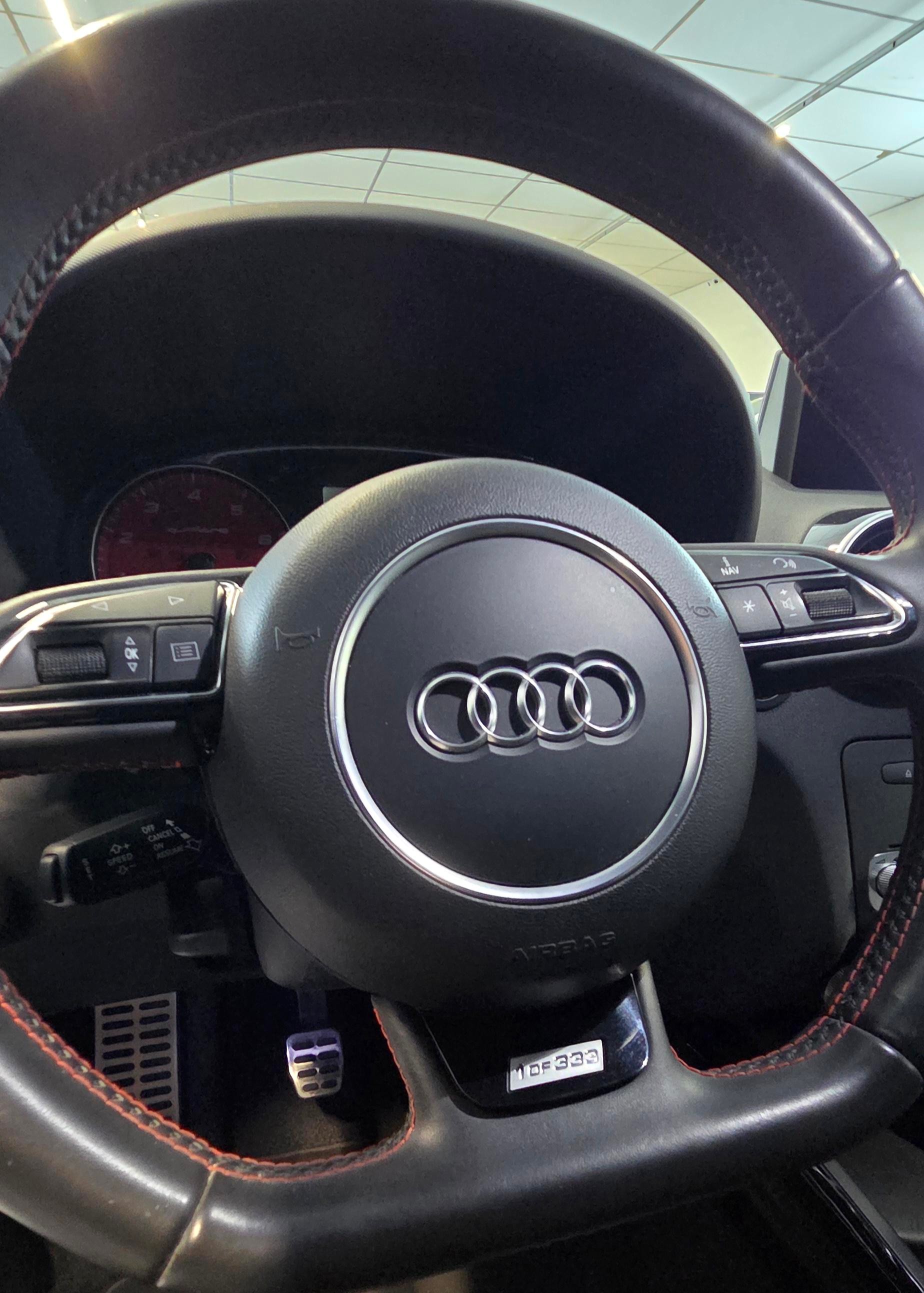 AUDI A1 2.0 TFSI Limited Edition quattro-image-8