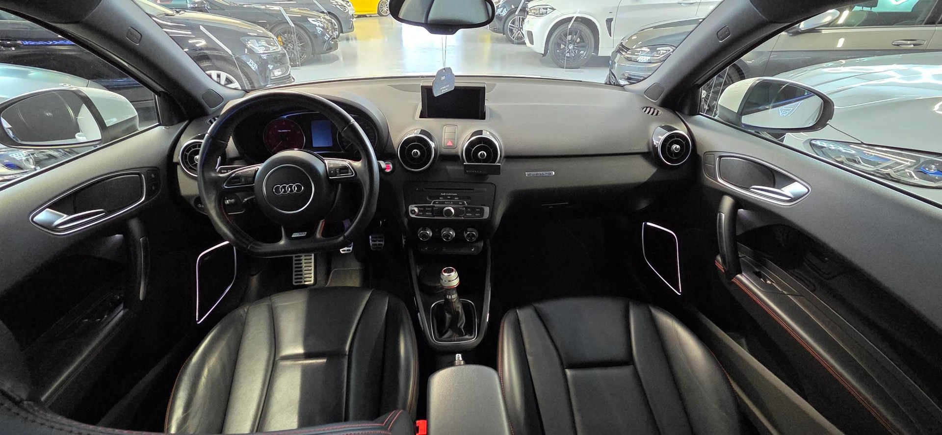 AUDI A1 2.0 TFSI Limited Edition quattro-image-4