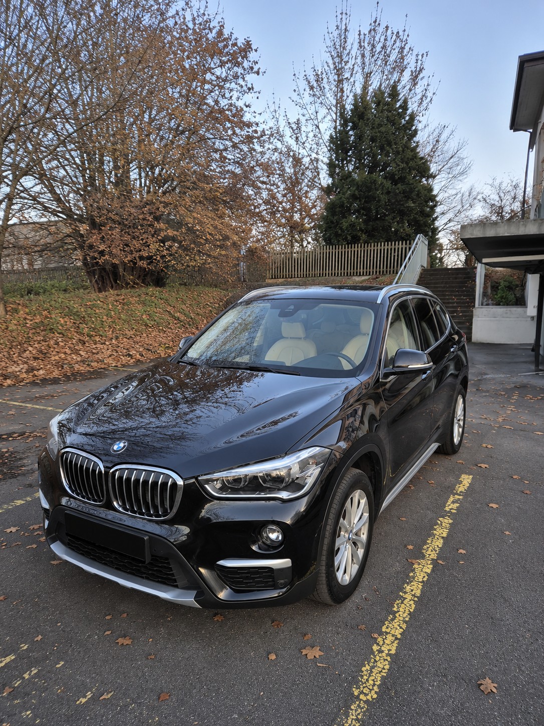 BMW 20i xDrive-image-0
