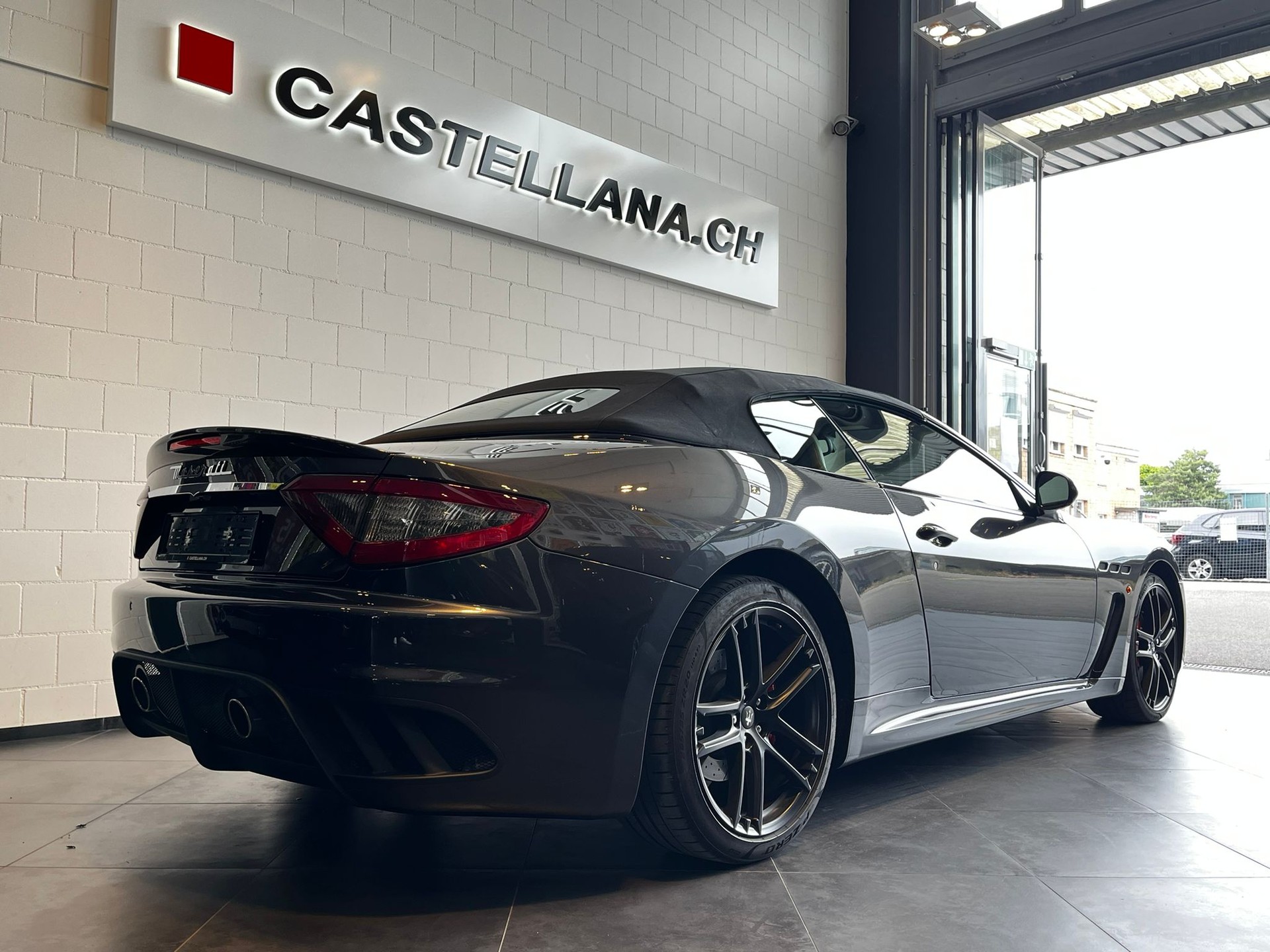MASERATI GranCabrio MC Automatica-image-10