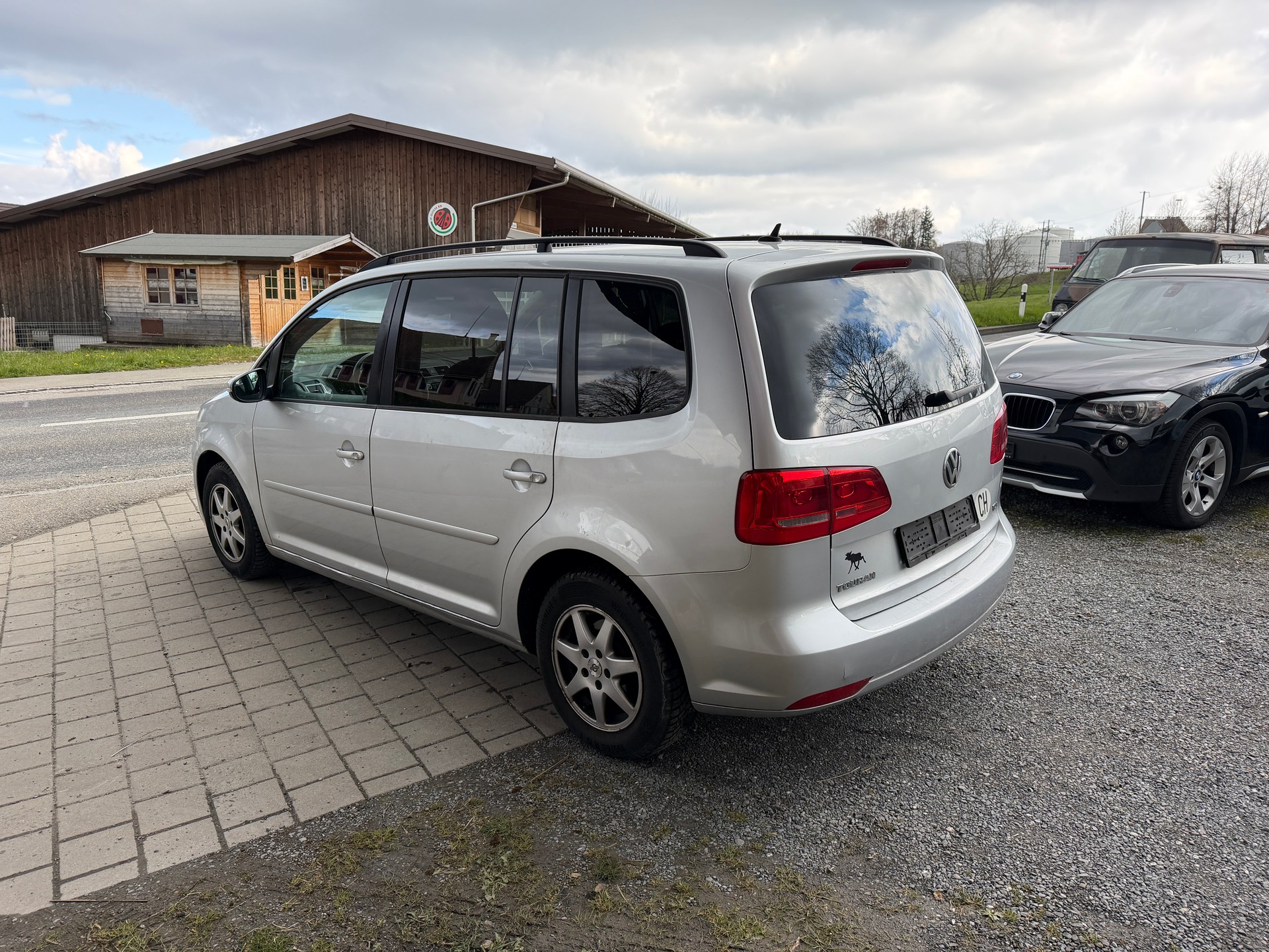 VW CrossTouran 1.6 TDI-image-4