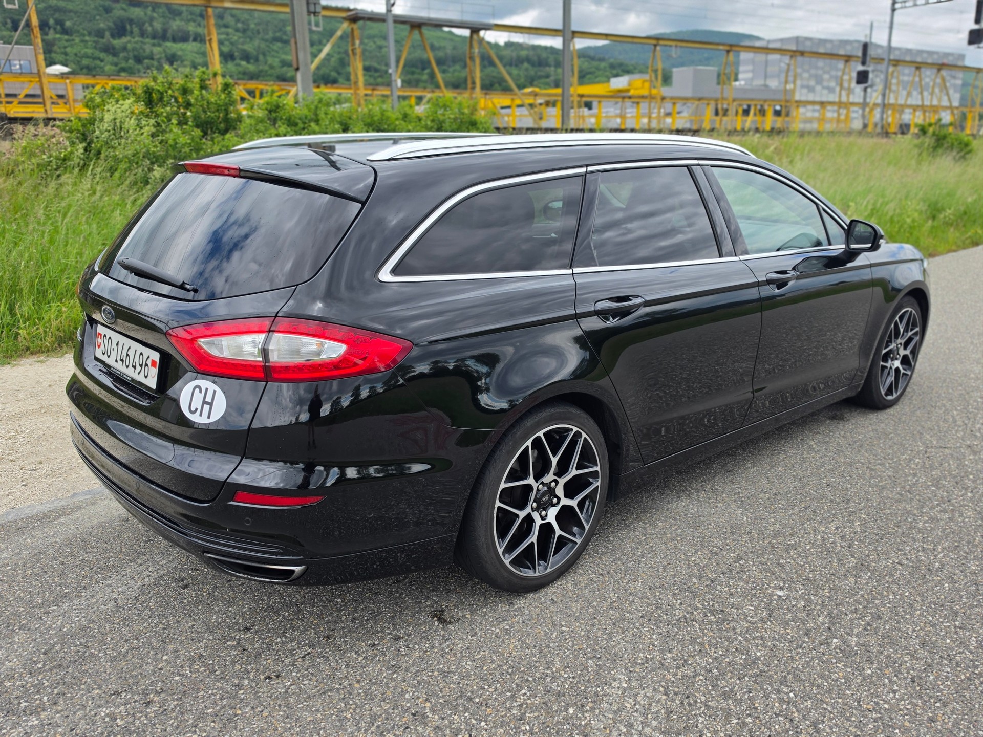 FORD 2.0 EcoB SCTi 240 Titanium-image-2