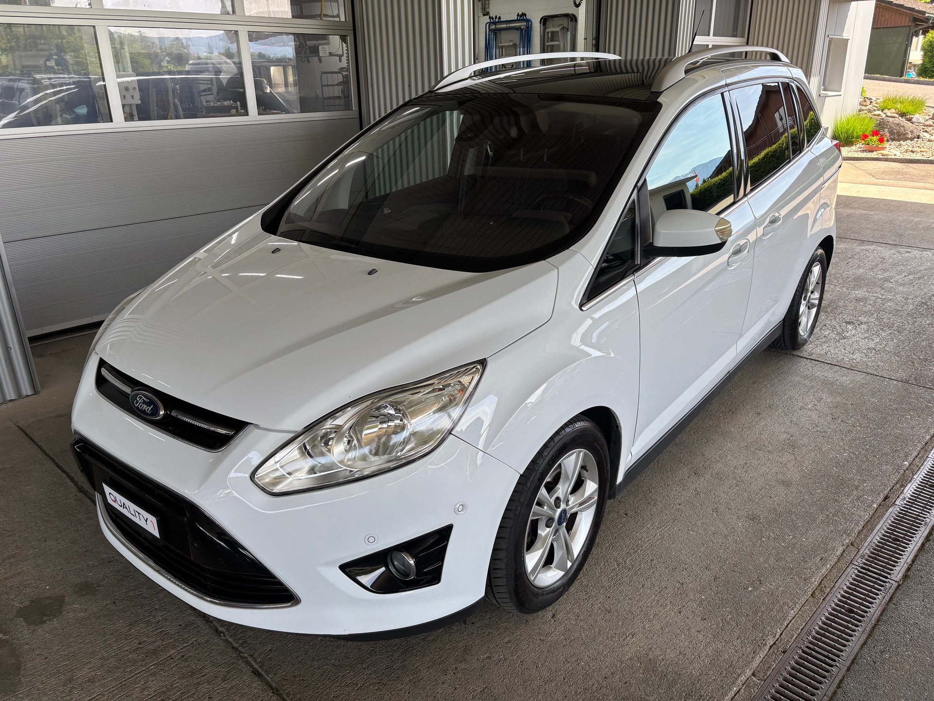 FORD Grand C-Max 2.0 TDCi Titanium mit AHK