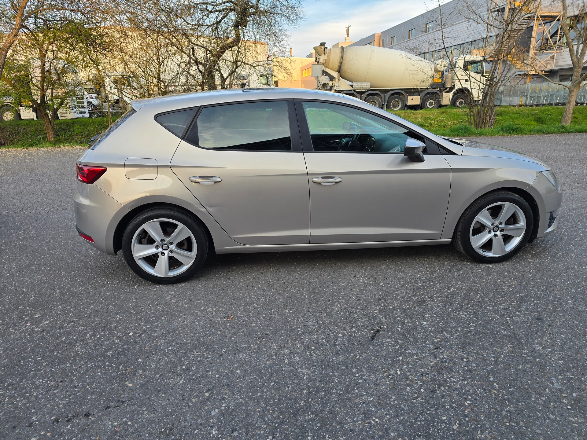 SEAT Leon 1.8 TSI FR DSG-image-8