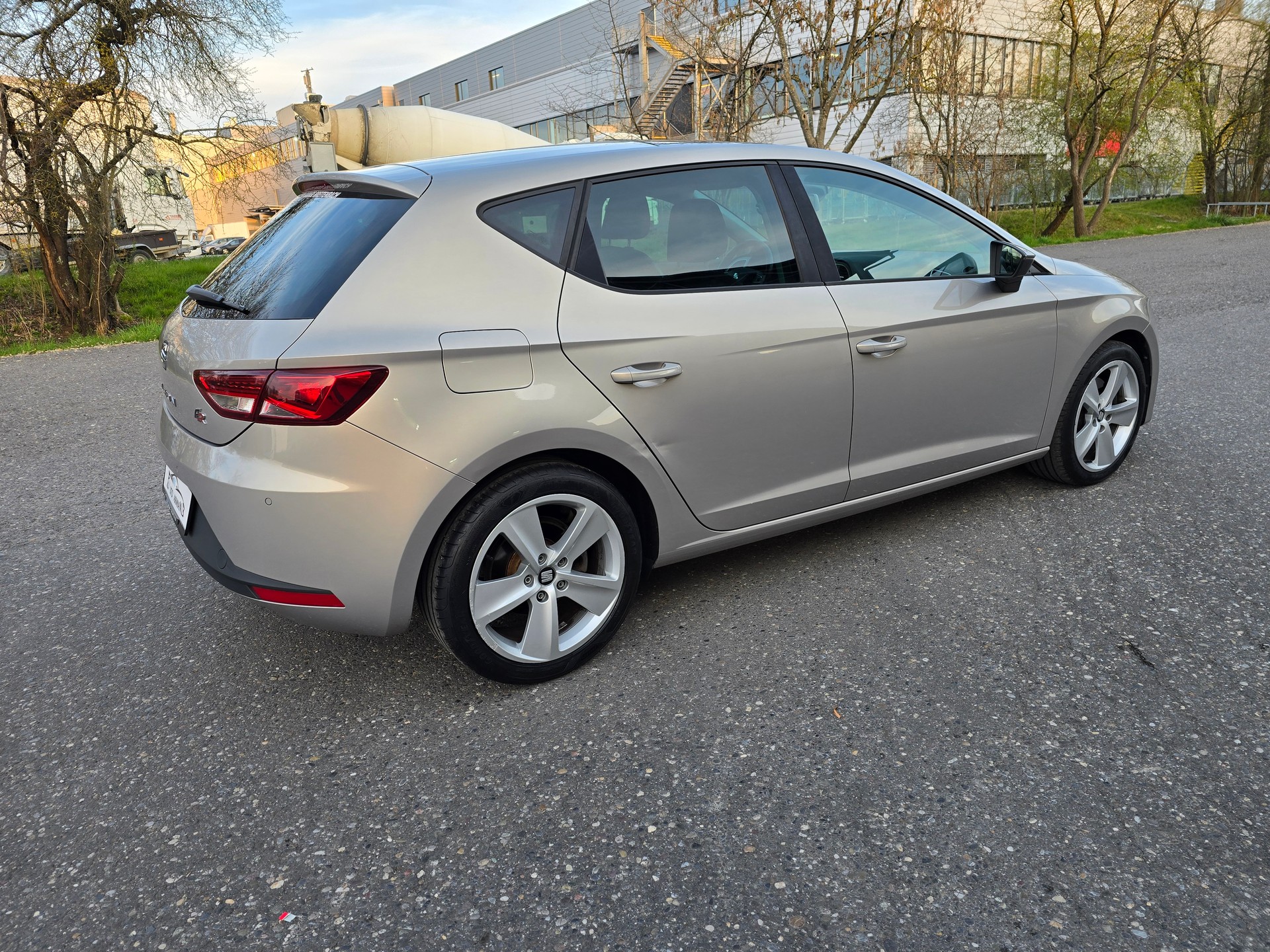 SEAT Leon 1.8 TSI FR DSG-image-5