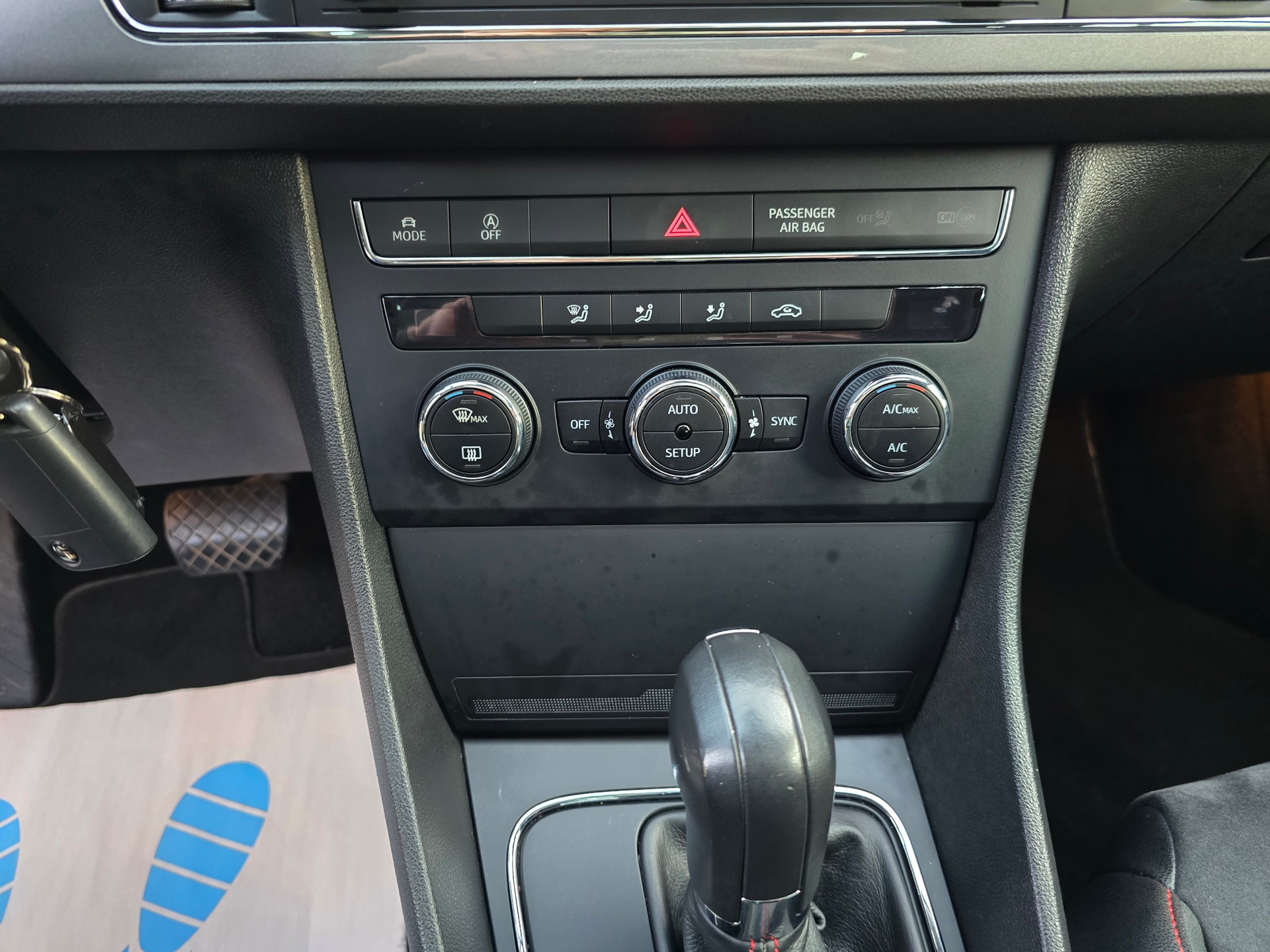 SEAT Leon 1.8 TSI FR DSG-image-21