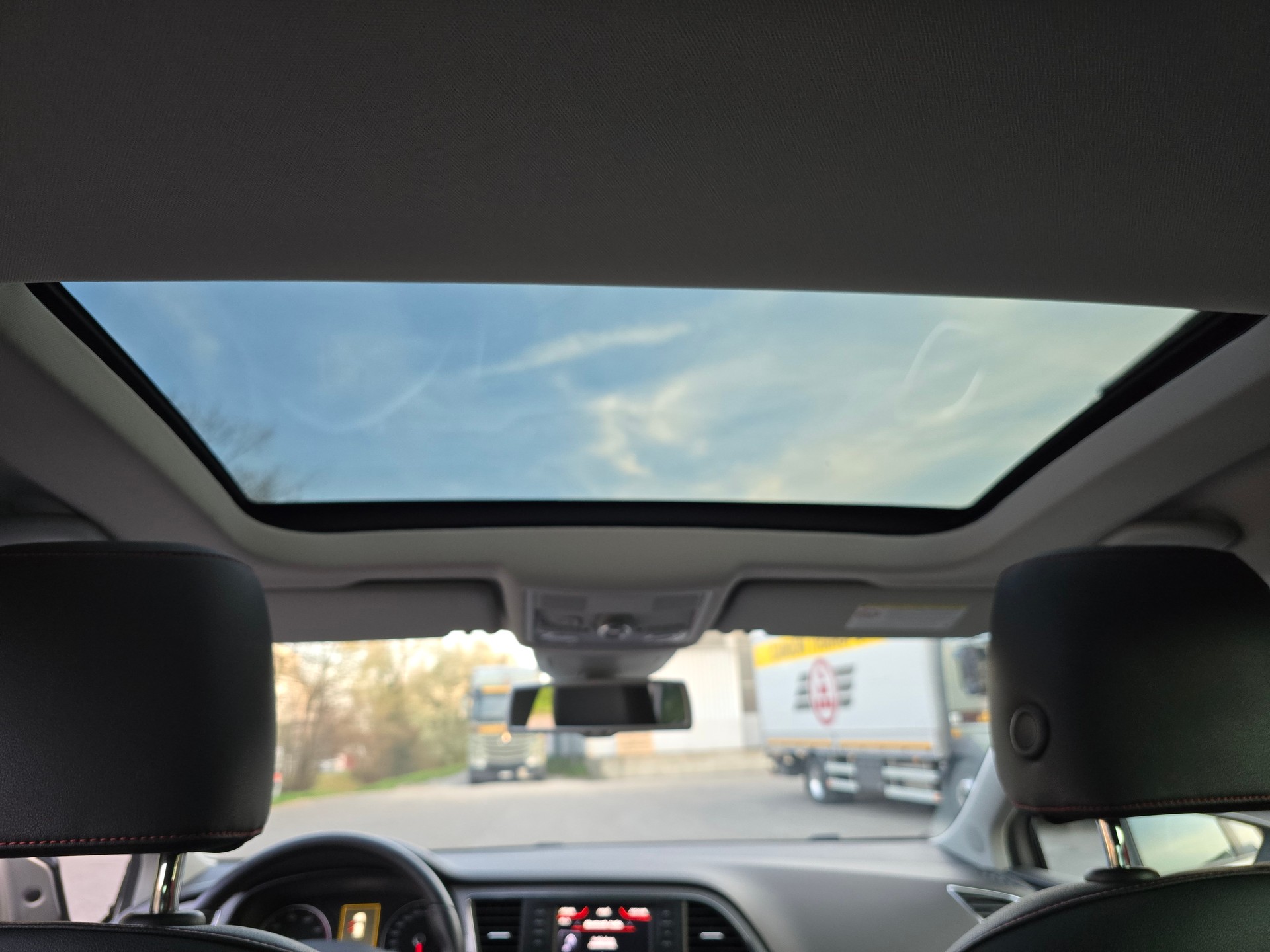 SEAT Leon 1.8 TSI FR DSG-image-16