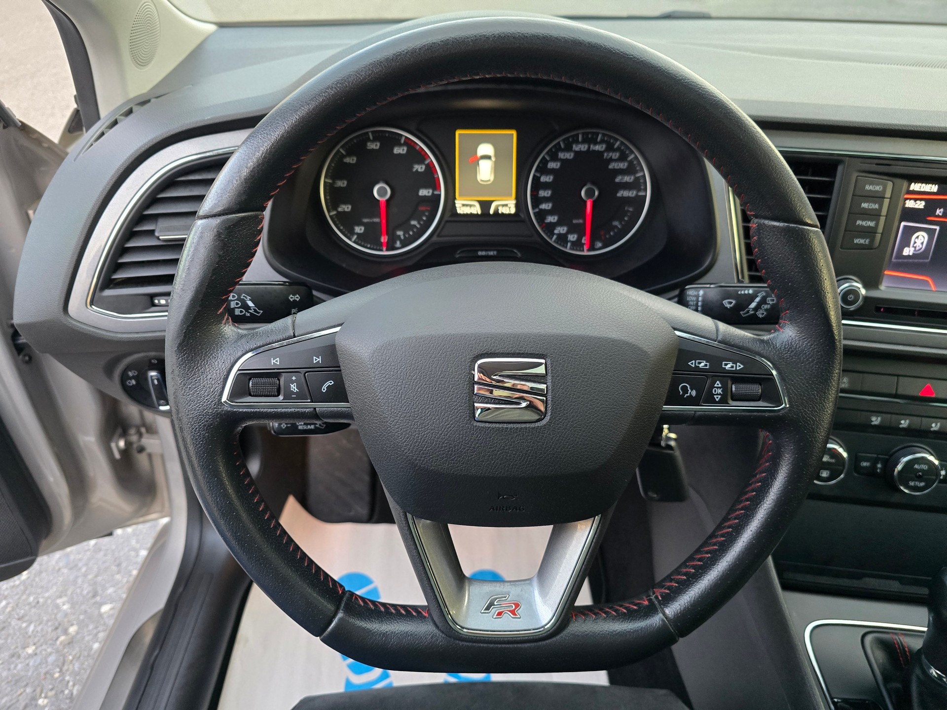 SEAT Leon 1.8 TSI FR DSG-image-18