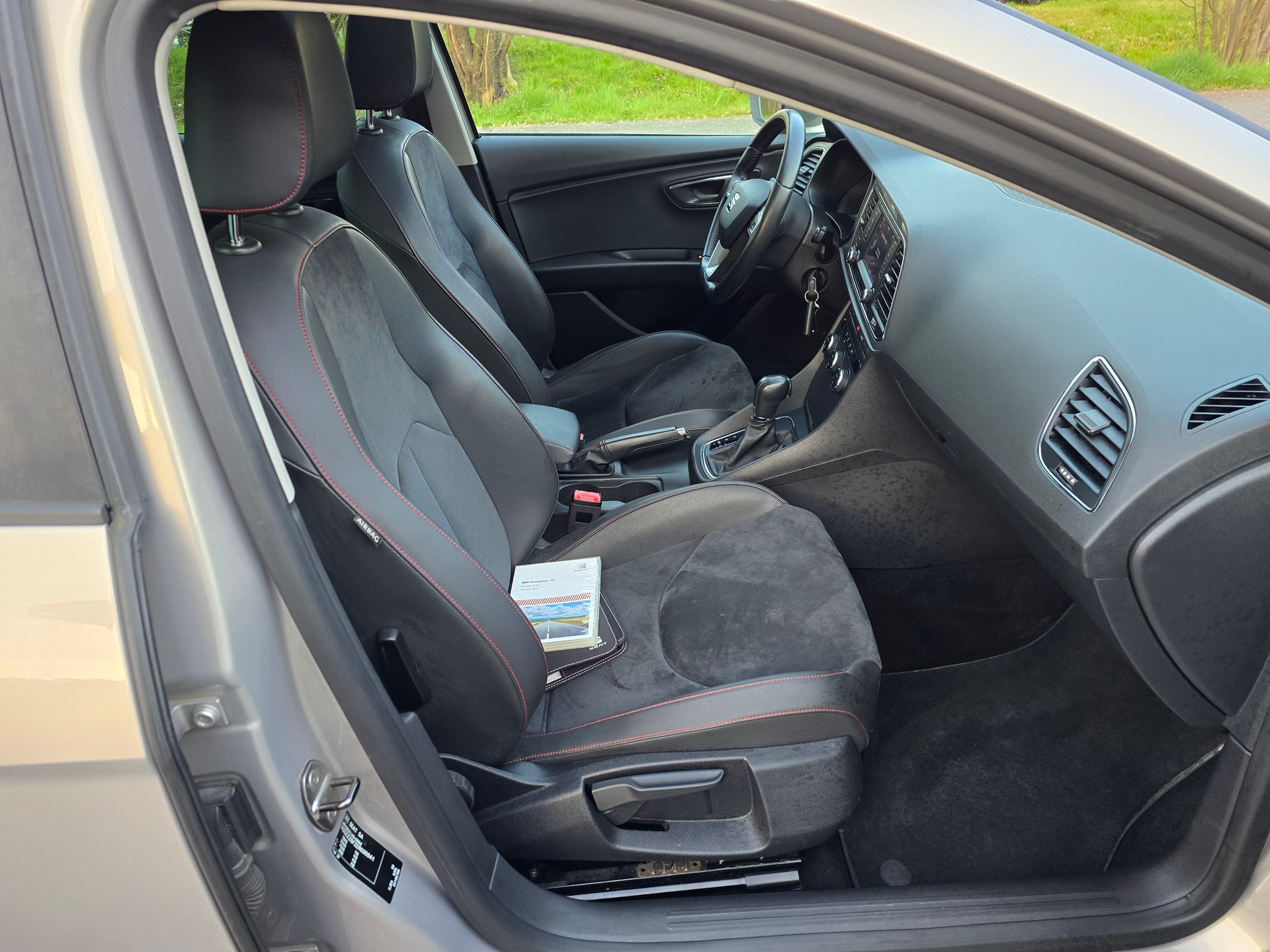 SEAT Leon 1.8 TSI FR DSG-image-9