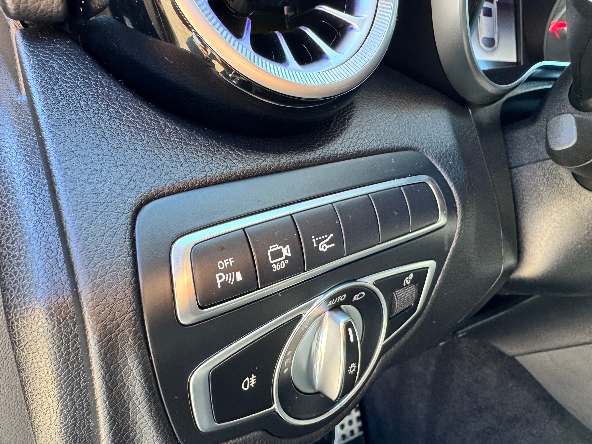 MERCEDES-BENZ GLC Coupé 250 d AMG Line 4Matic 9G-Tronic-image-7