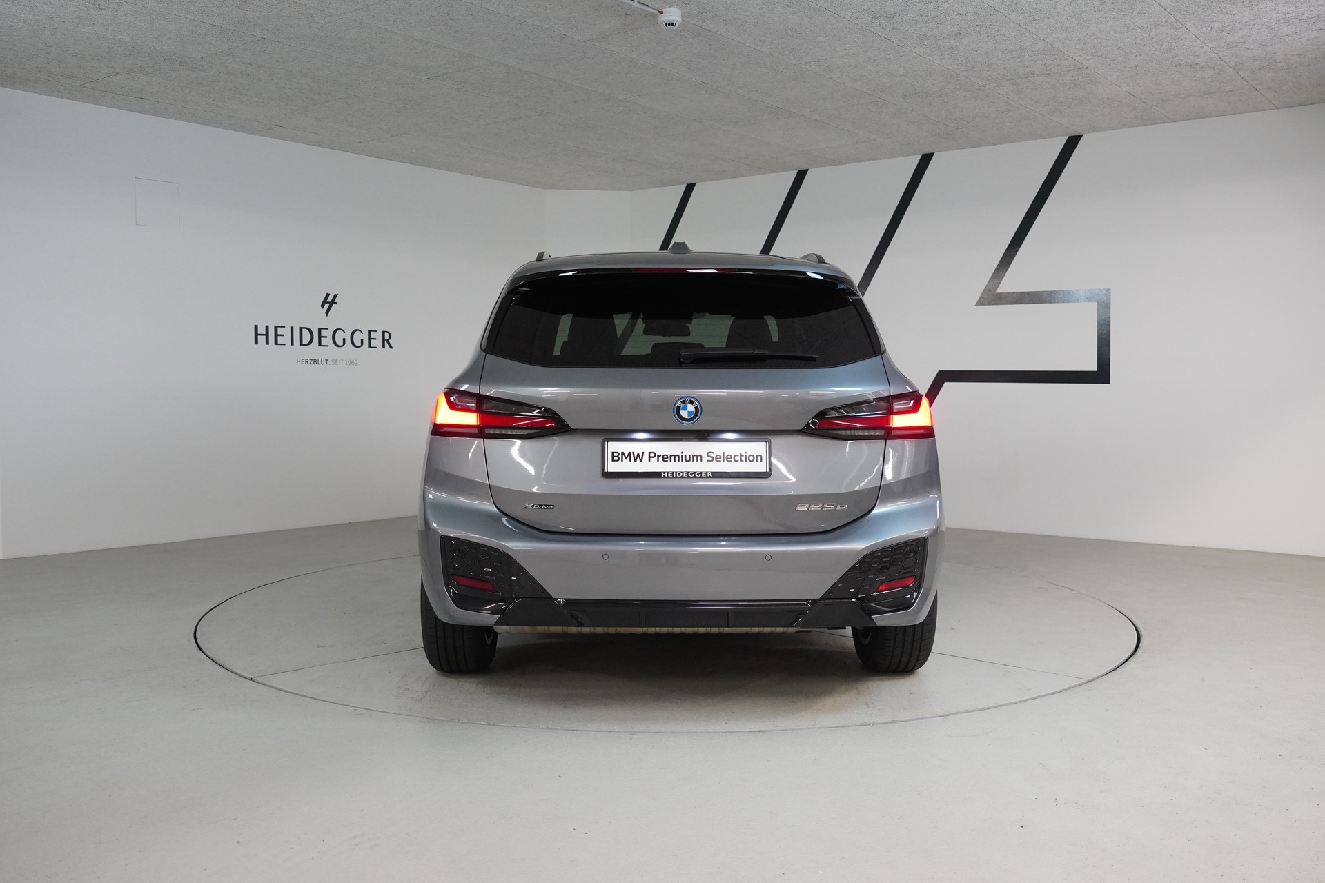 BMW 225e xDrive Active Tourer M Sport-image-6