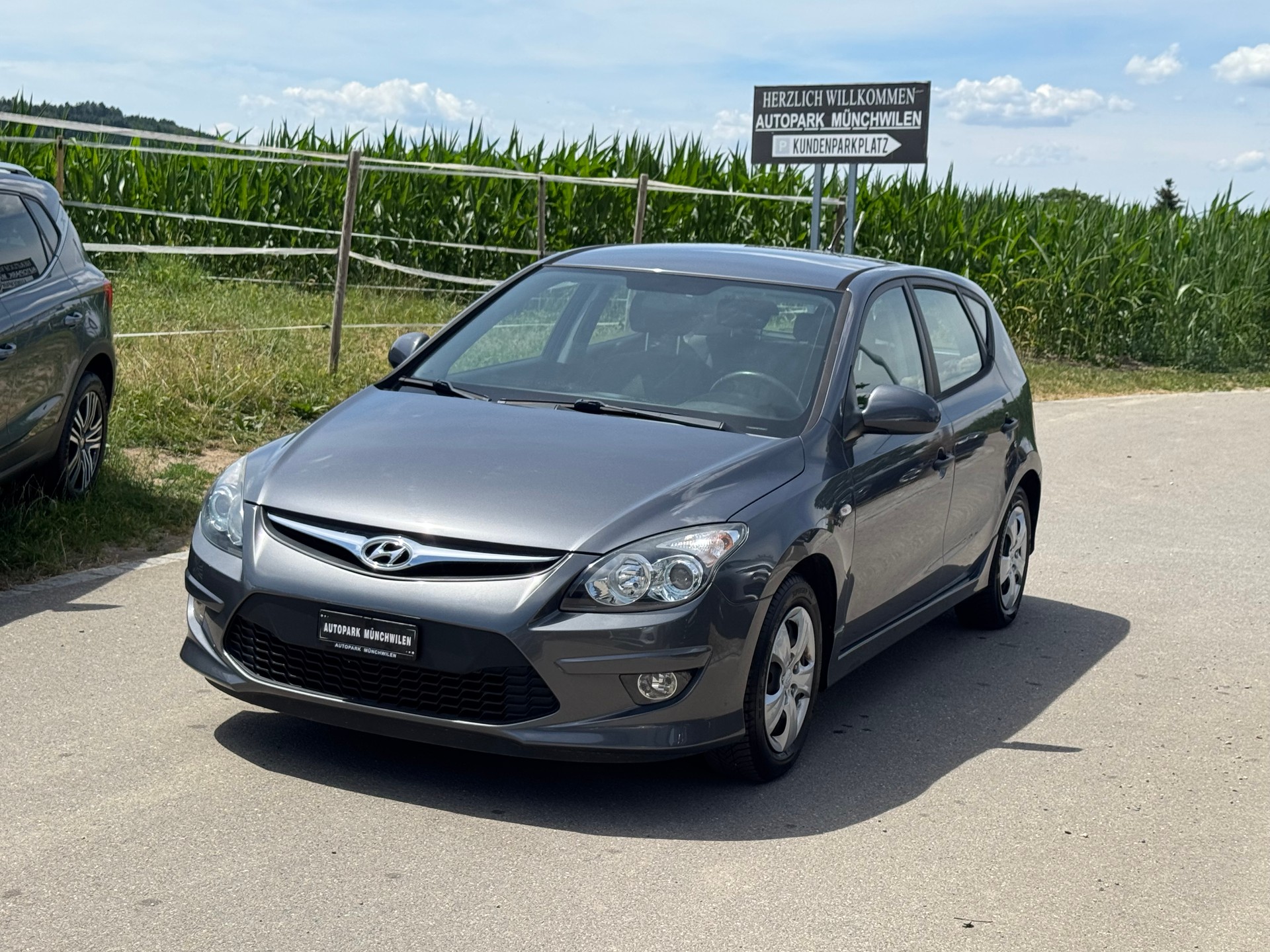 HYUNDAI i30 1.6-image-0