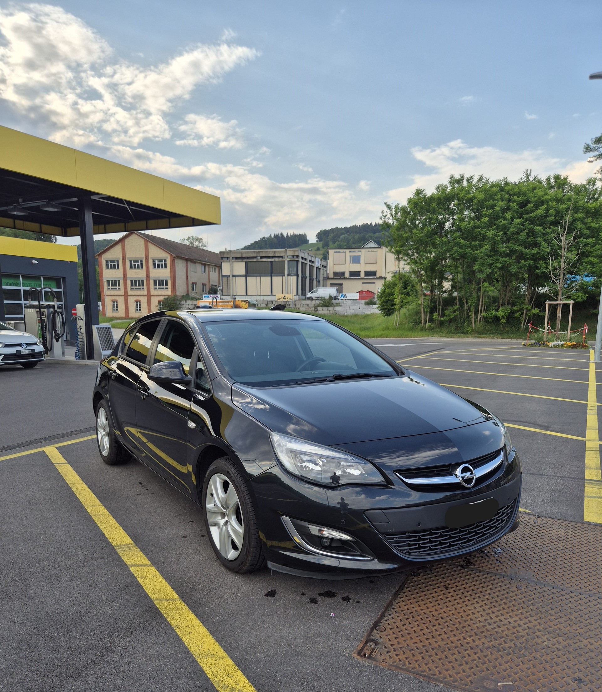 OPEL J-image-0