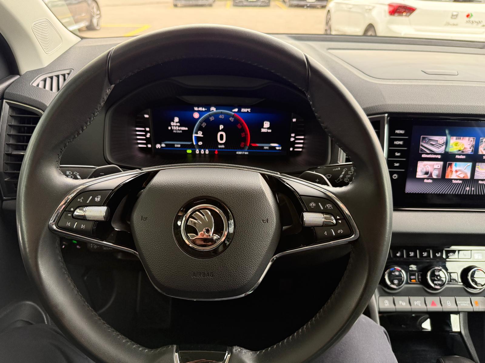 SKODA Karoq 2.0 TDI Style 4x4 DSG-image-6