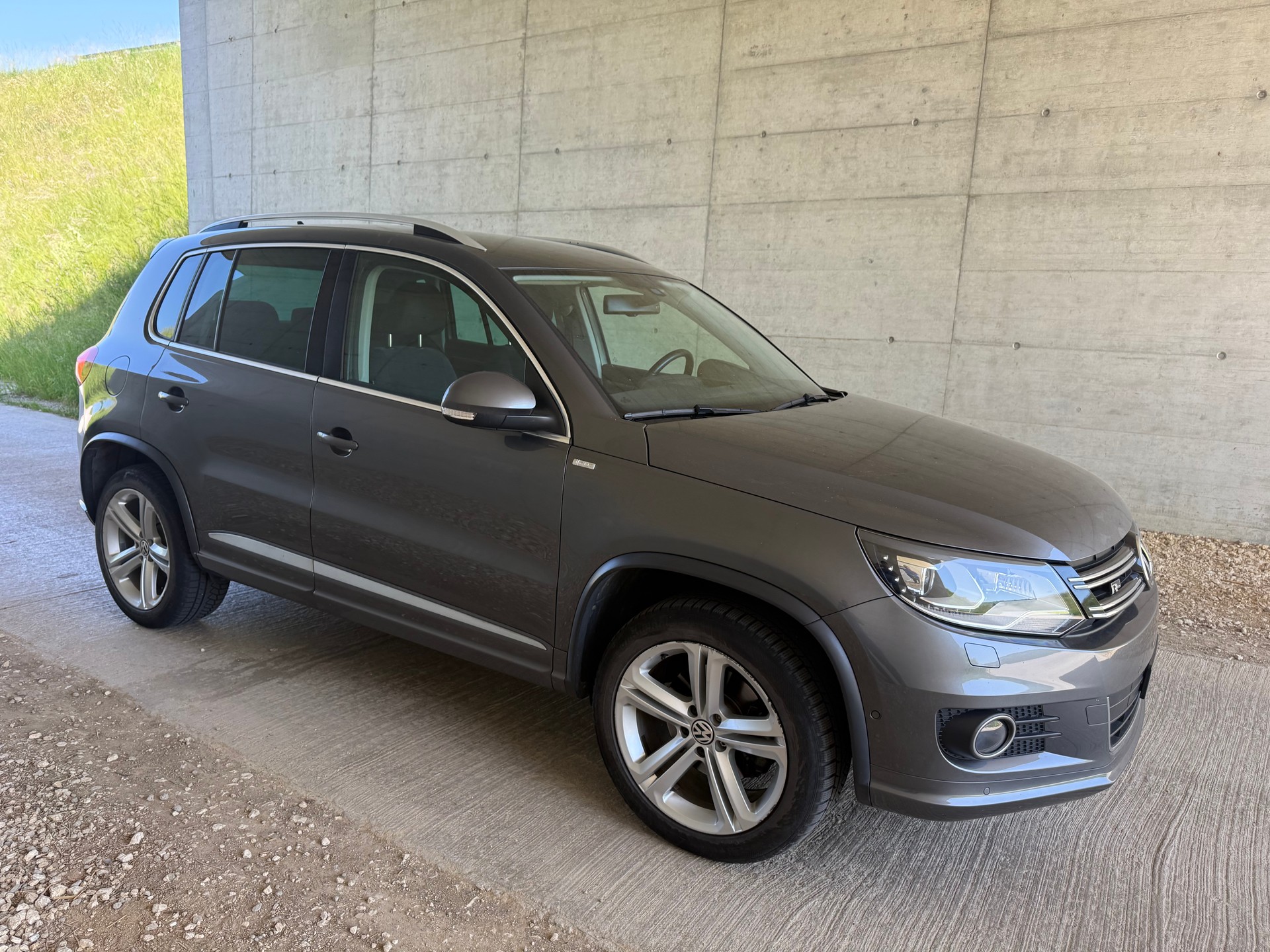VW Tiguan 2.0 TSI Cup R-Line 4Motion DSG-image-5
