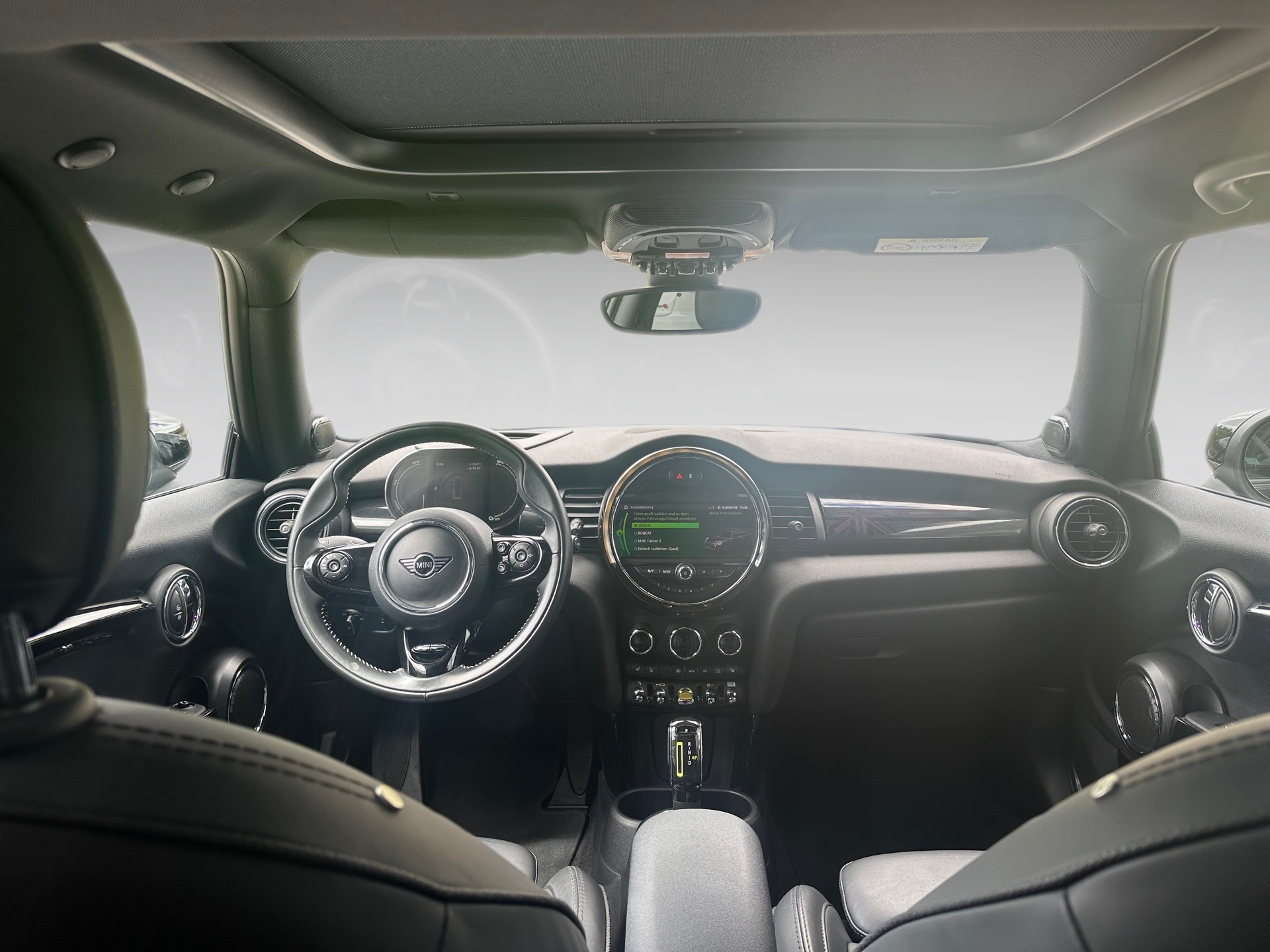 MINI Cooper SE-image-9