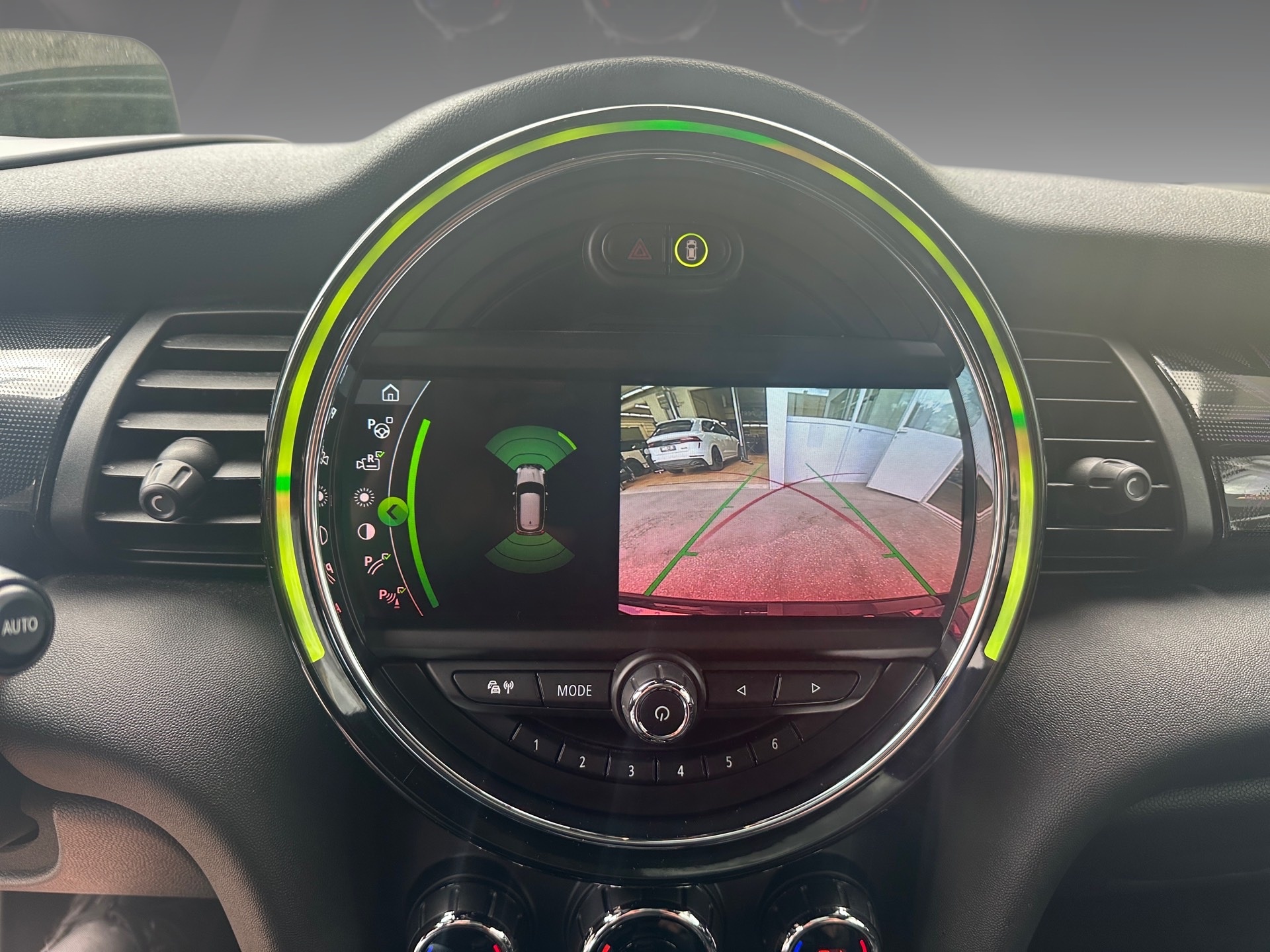 MINI Cooper SE-image-8