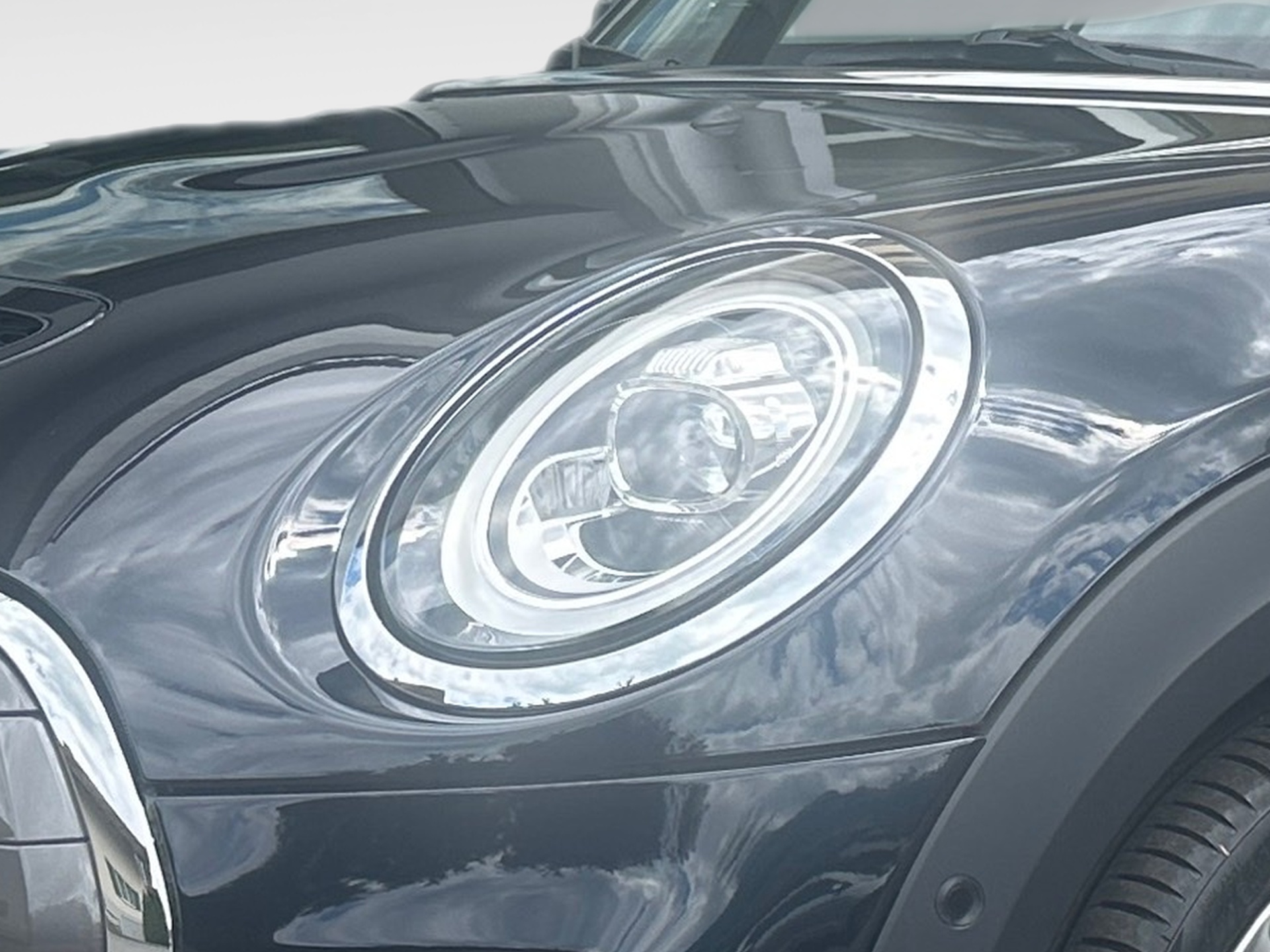 MINI Cooper SE-image-4