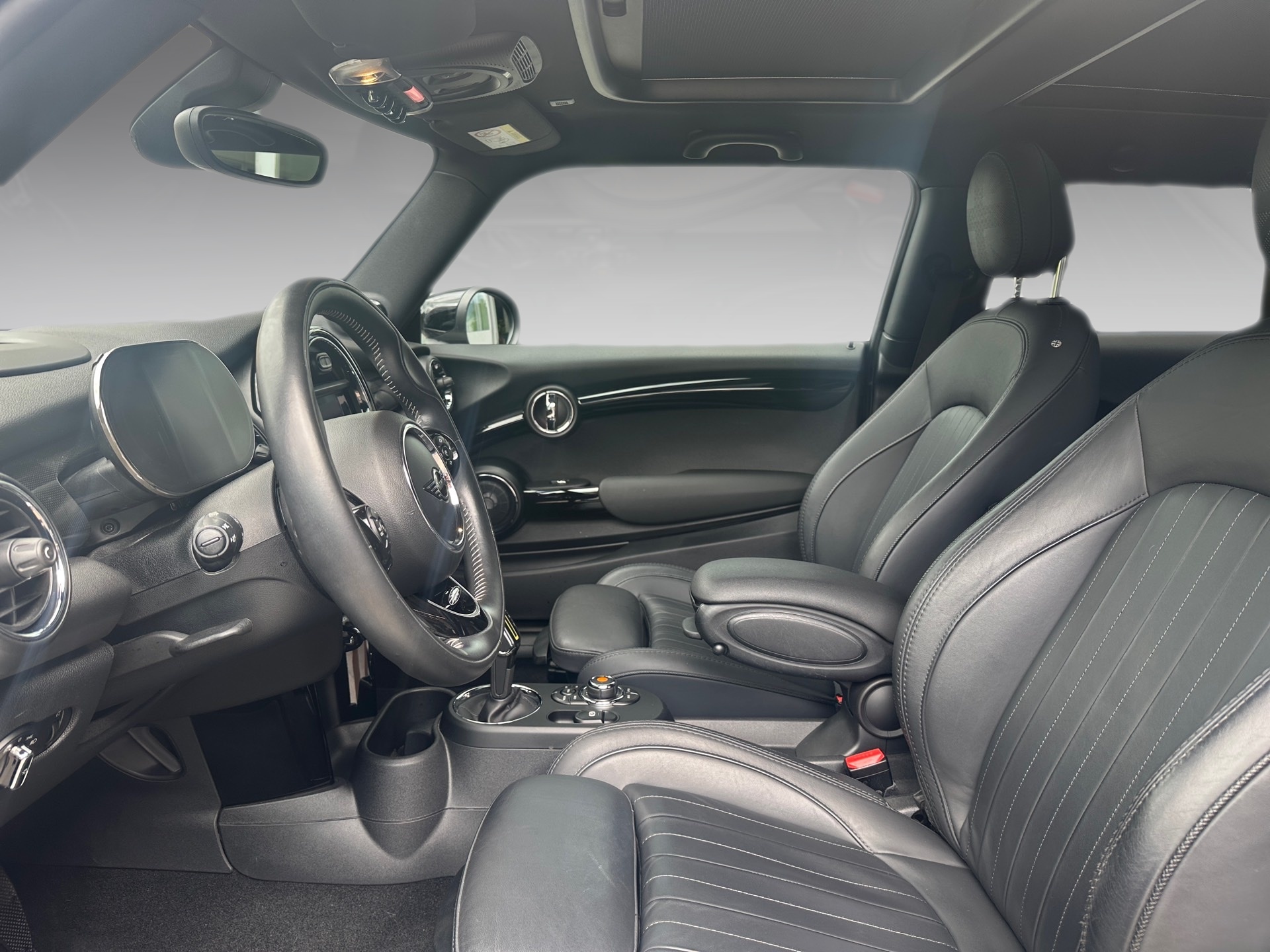 MINI Cooper SE-image-6