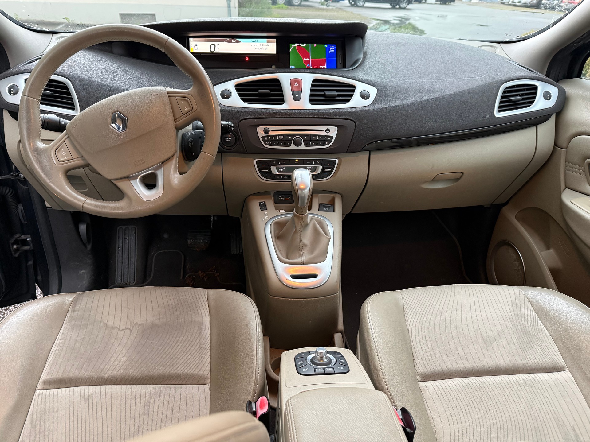 RENAULT Scénic 2.0 16V Dynamique X-Tronic CVT-image-8