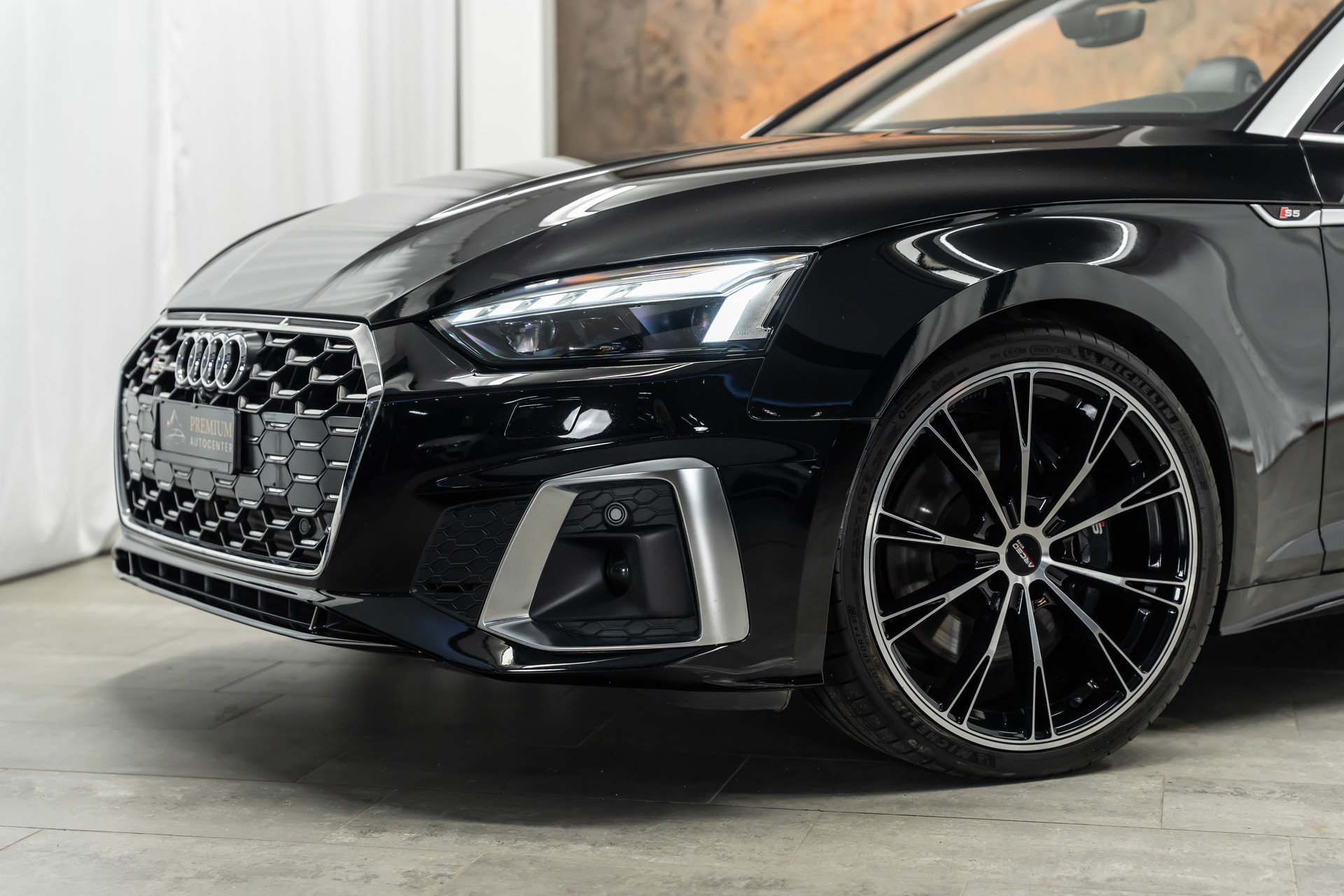 AUDI S5 Cabriolet 3.0 TFSI quattro tiptronic *Facelift*Matrix*Massage*Fahrassist*20"*-image-2