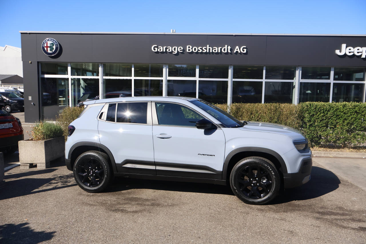 JEEP Avenger 1.2 MHEV Black Edition-image-0