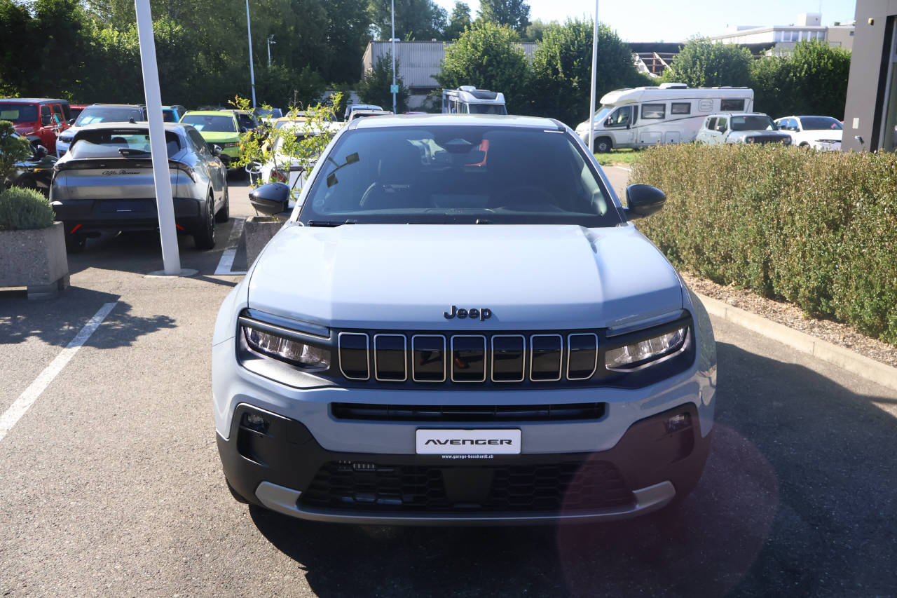 JEEP Avenger 1.2 MHEV Black Edition-image-7